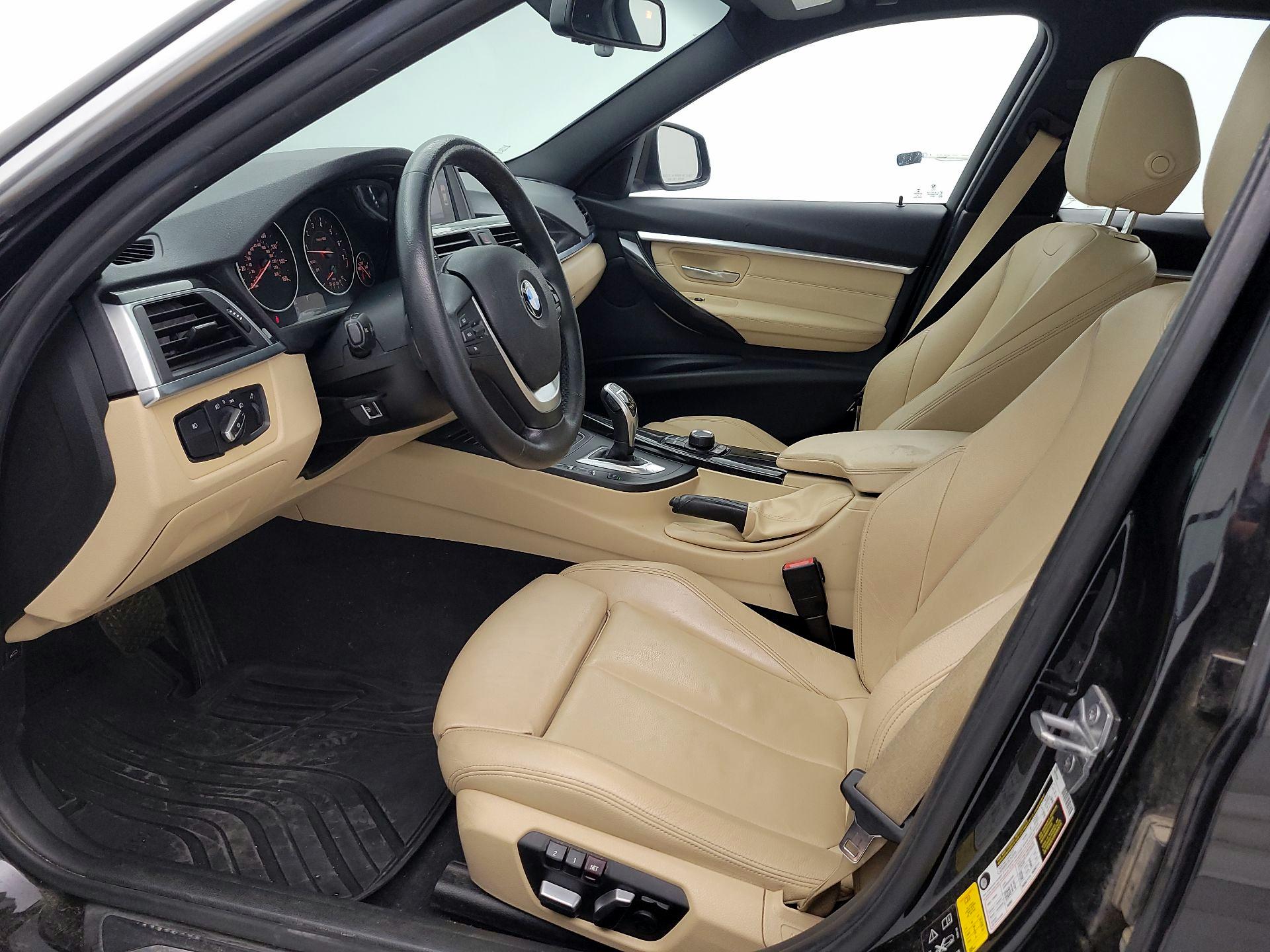 Thumbnail: 2017 BMW 3 Series - 11