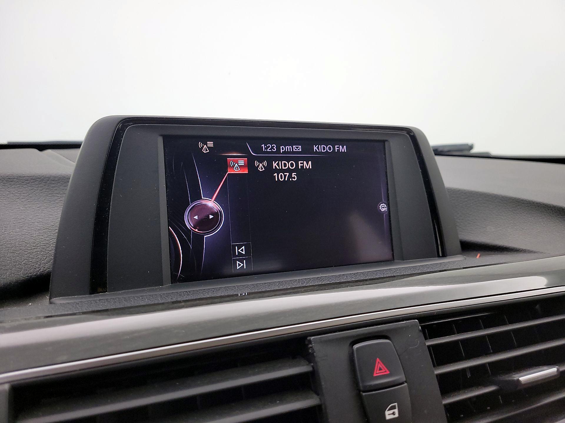 Thumbnail: 2017 BMW 3 Series - 15