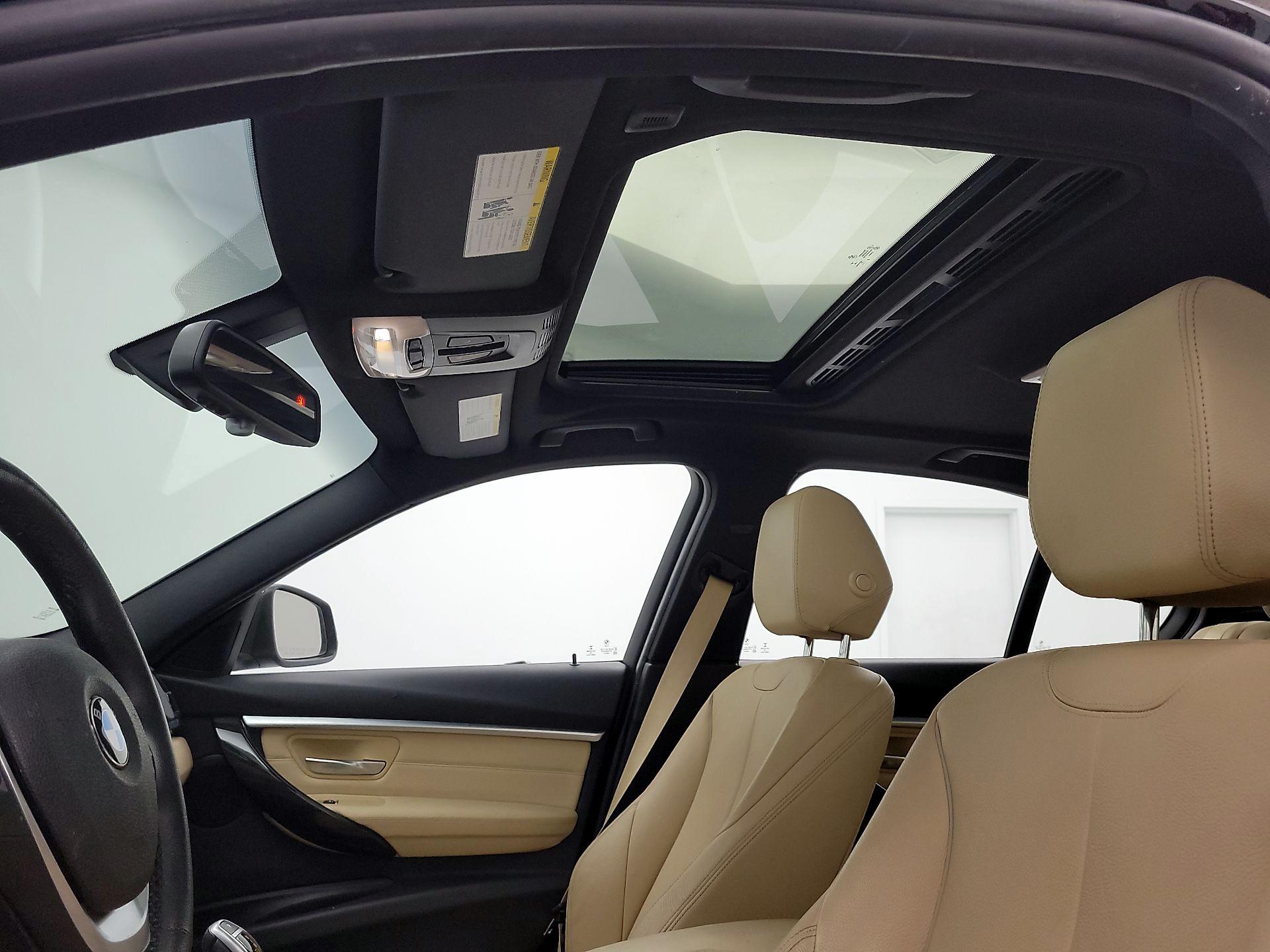 Thumbnail: 2017 BMW 3 Series - 19