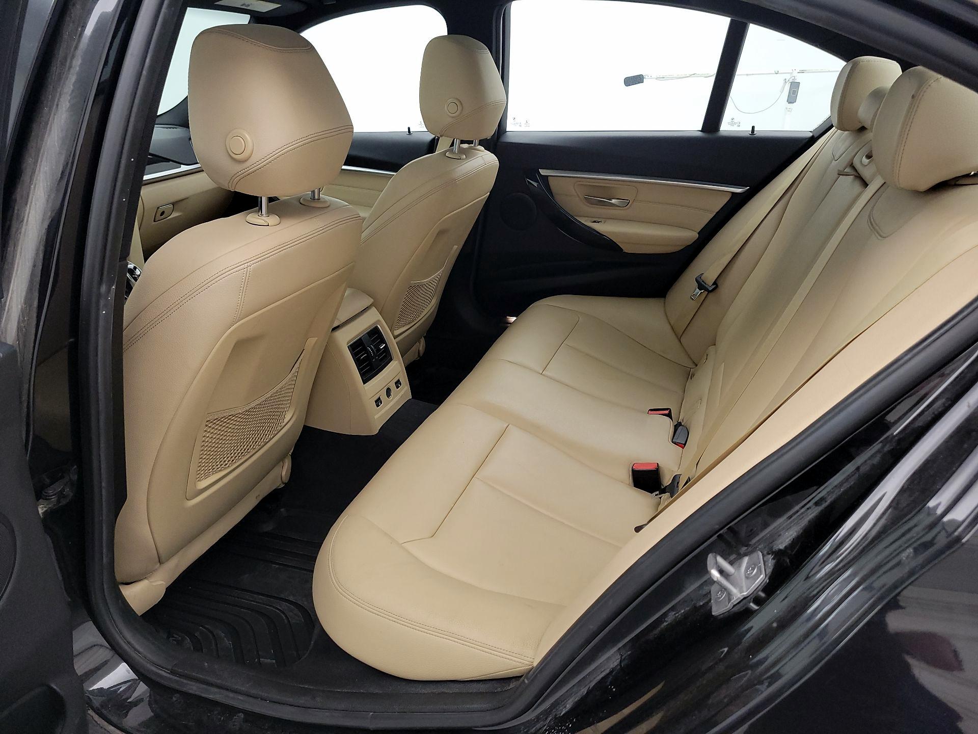 Thumbnail: 2017 BMW 3 Series - 20