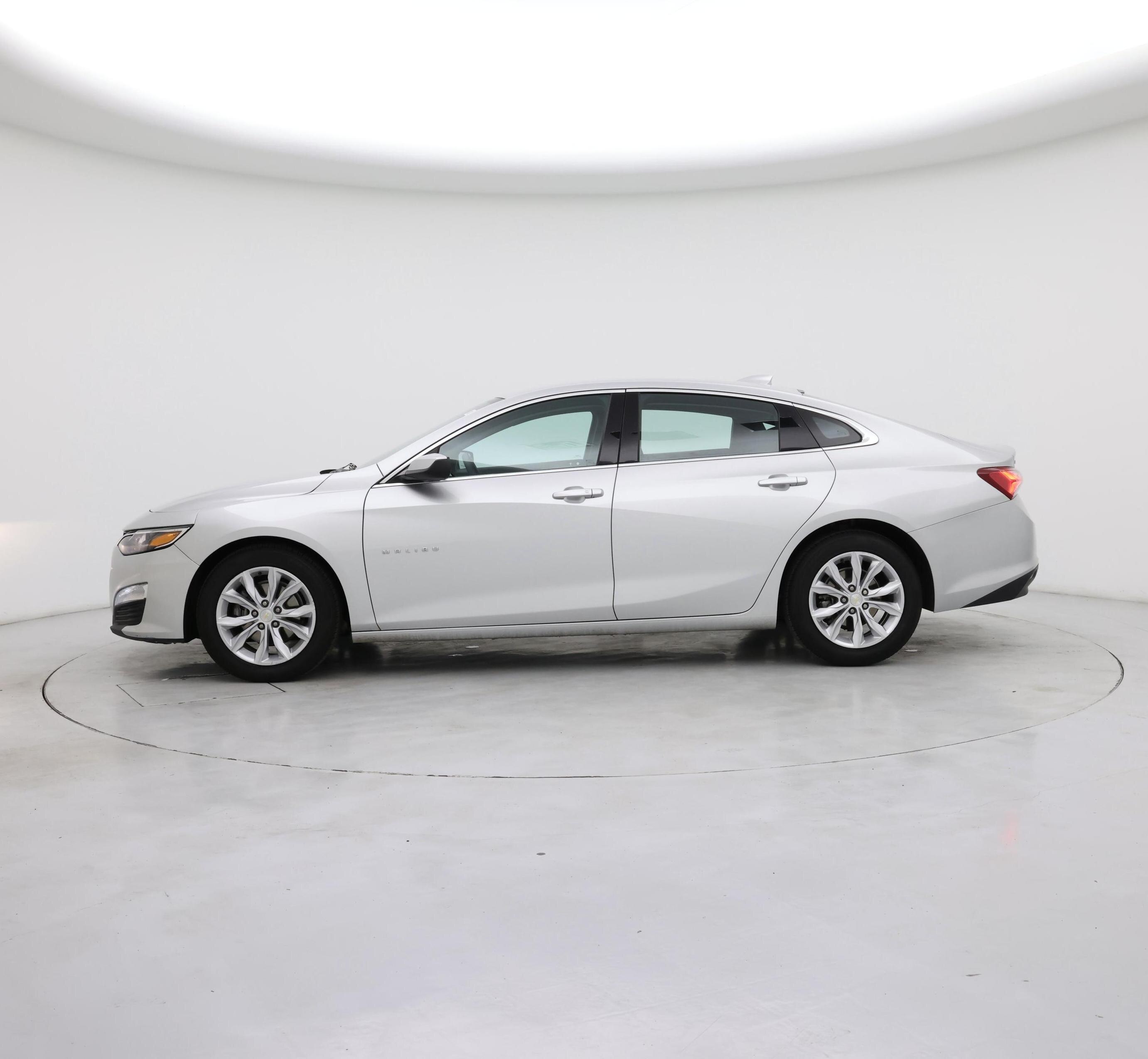 Thumbnail: 2022 Chevrolet Malibu - 3