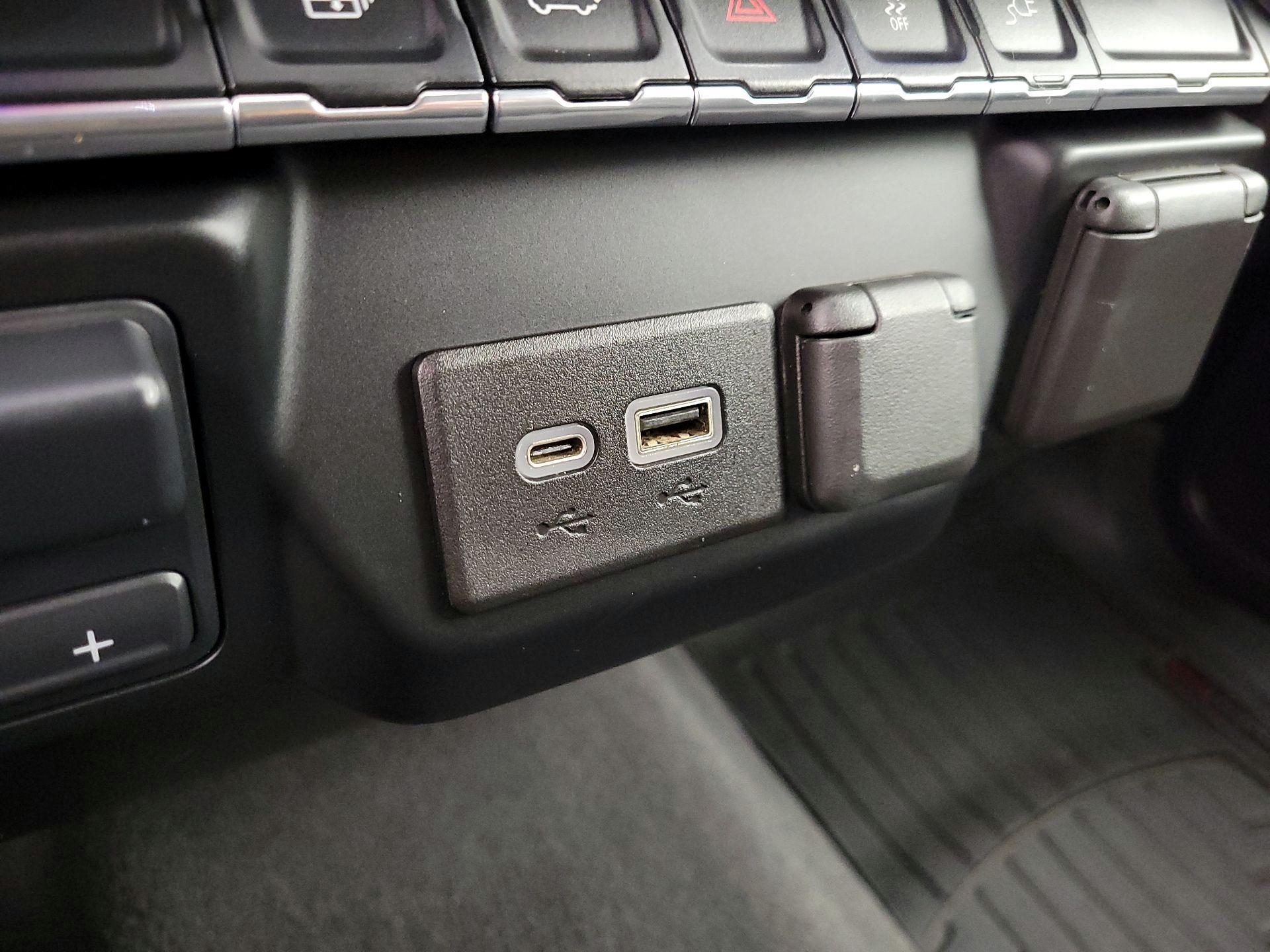 Thumbnail: 2021 Chevrolet Silverado 2500 - 18