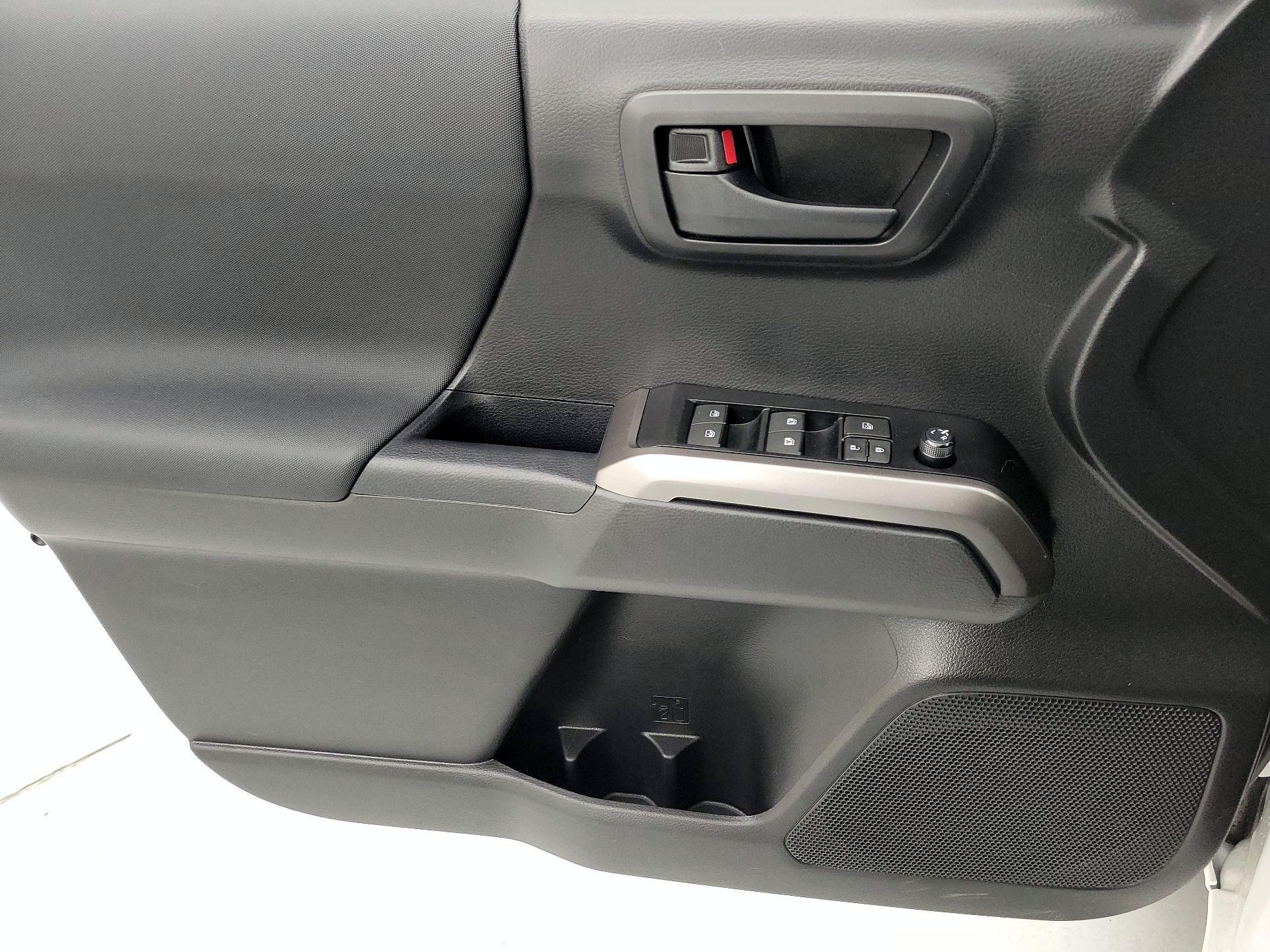 Thumbnail: 2023 Toyota Tacoma - 12