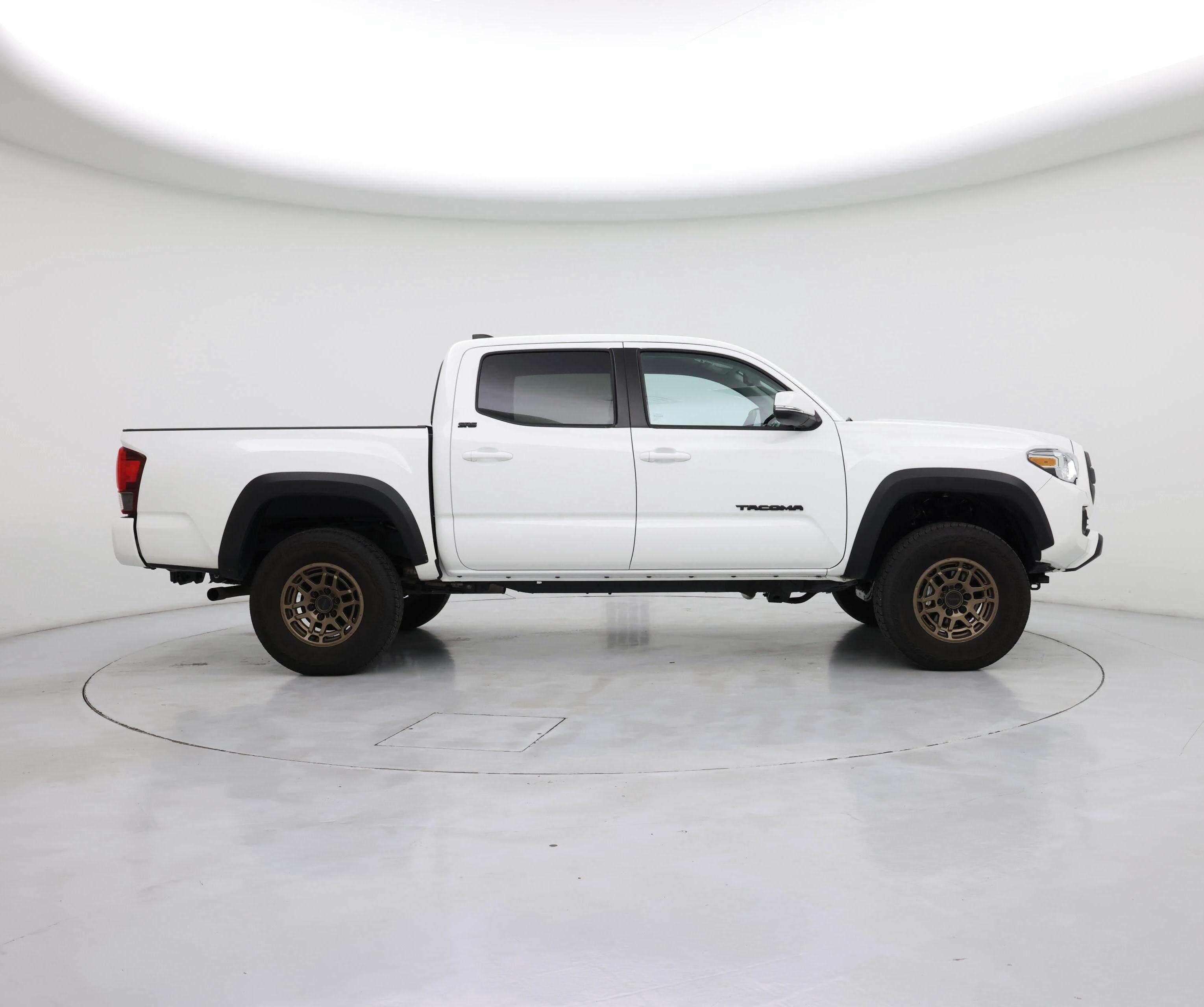 Thumbnail: 2023 Toyota Tacoma - 7