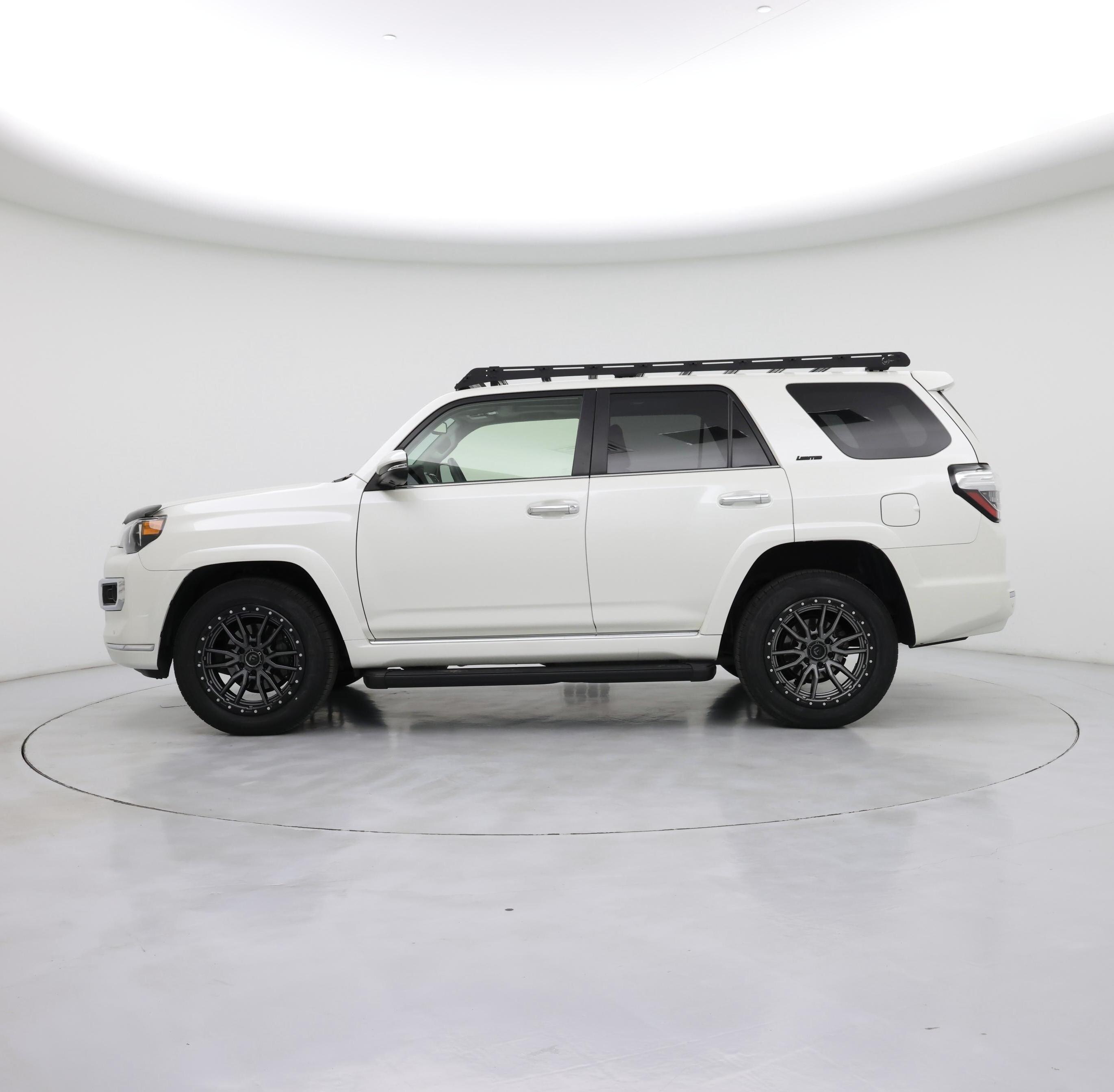 Thumbnail: 2022 Toyota 4Runner - 3