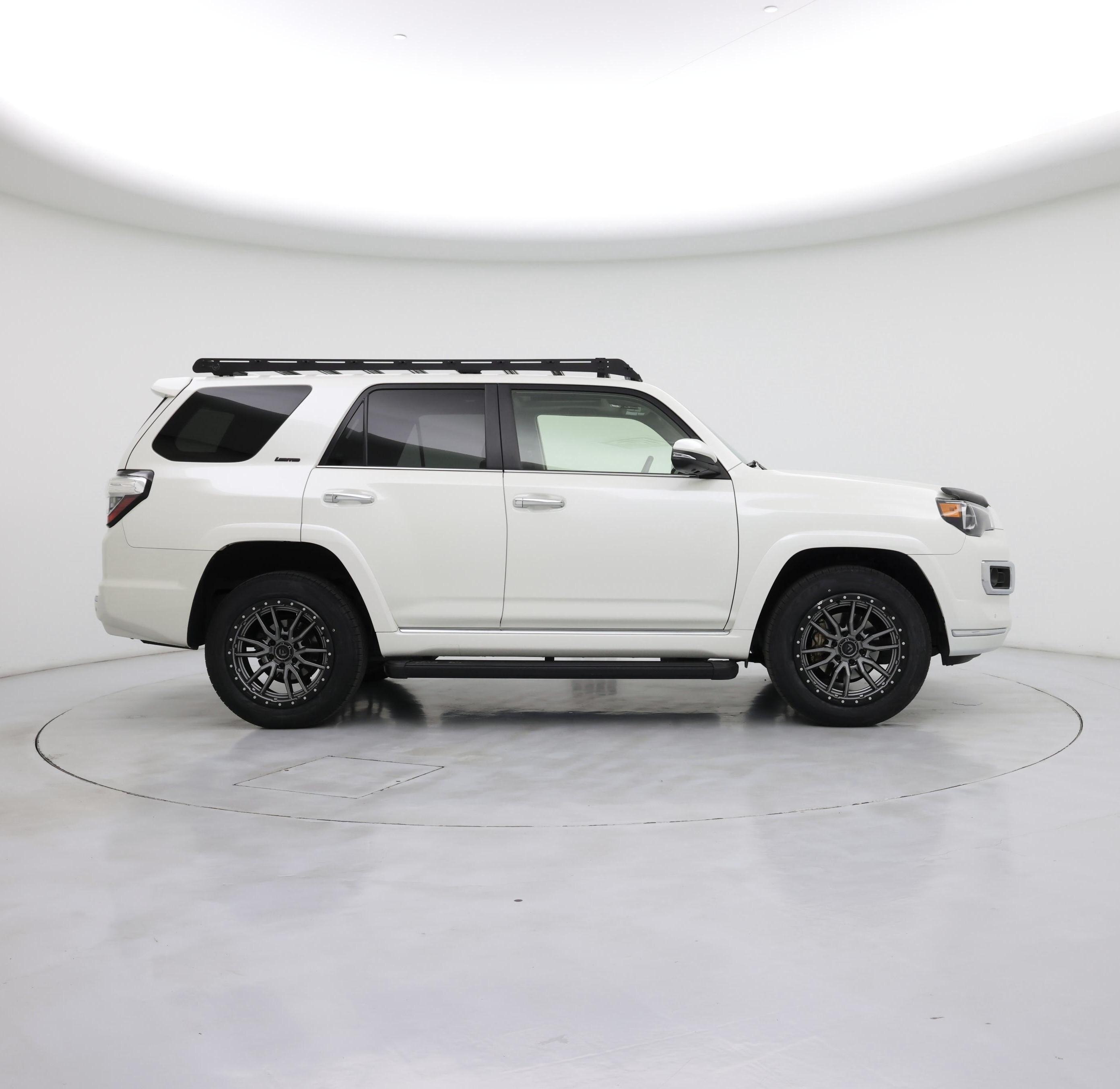Thumbnail: 2022 Toyota 4Runner - 7
