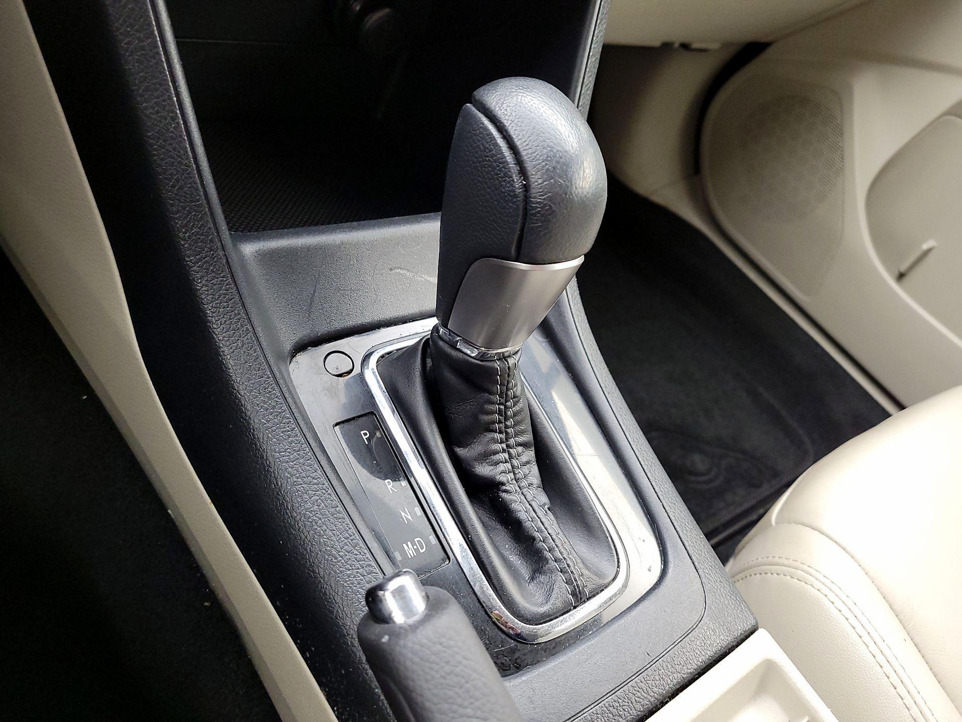 Thumbnail: 2015 Subaru XV Crosstrek - 18