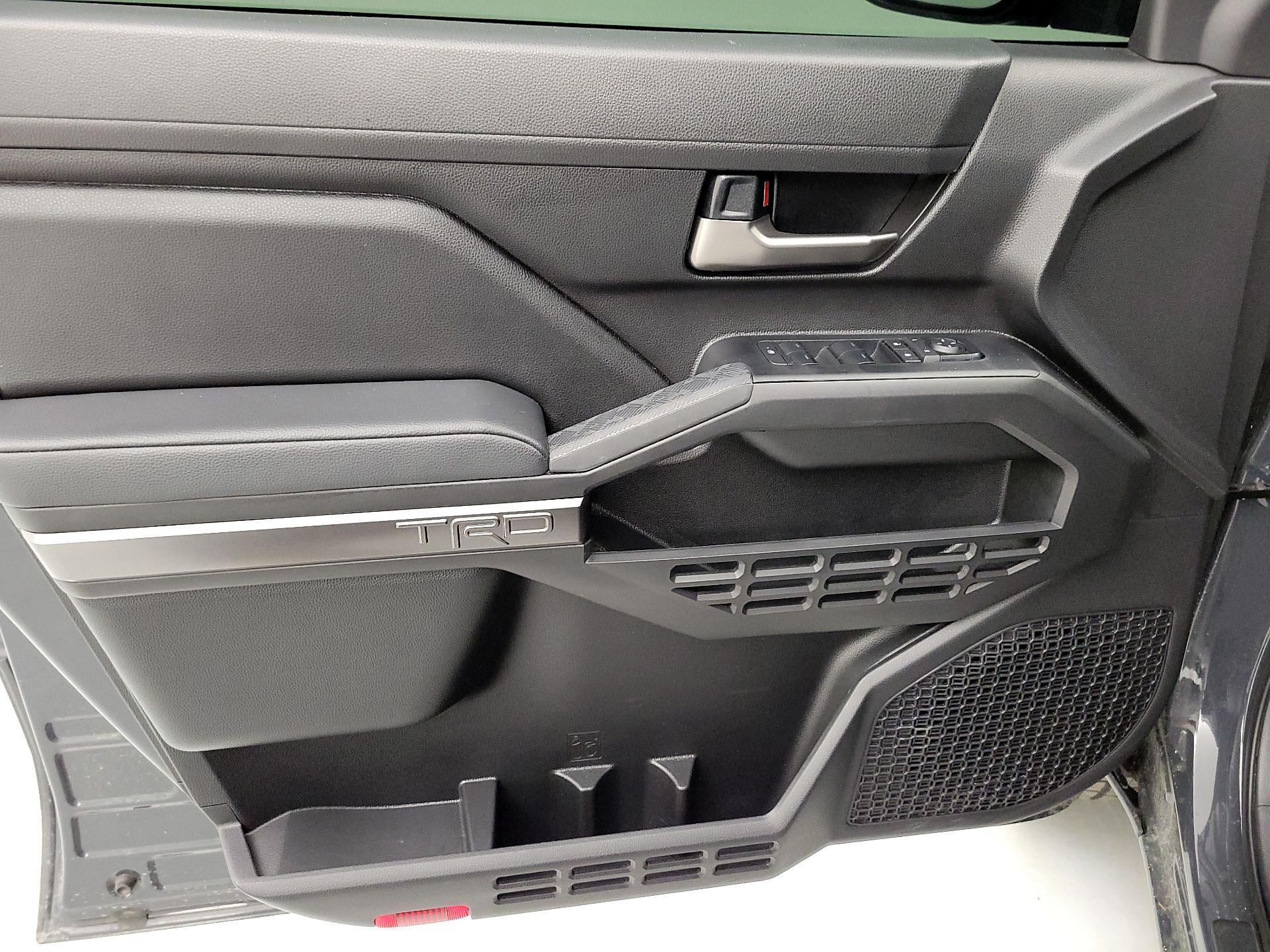 Thumbnail: 2025 Toyota Tacoma - 12