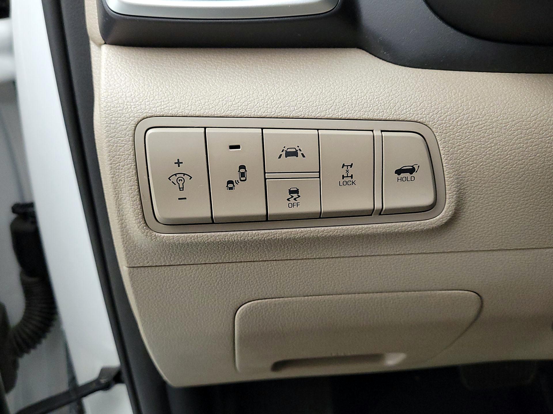 Thumbnail: 2021 Hyundai Tucson - 13