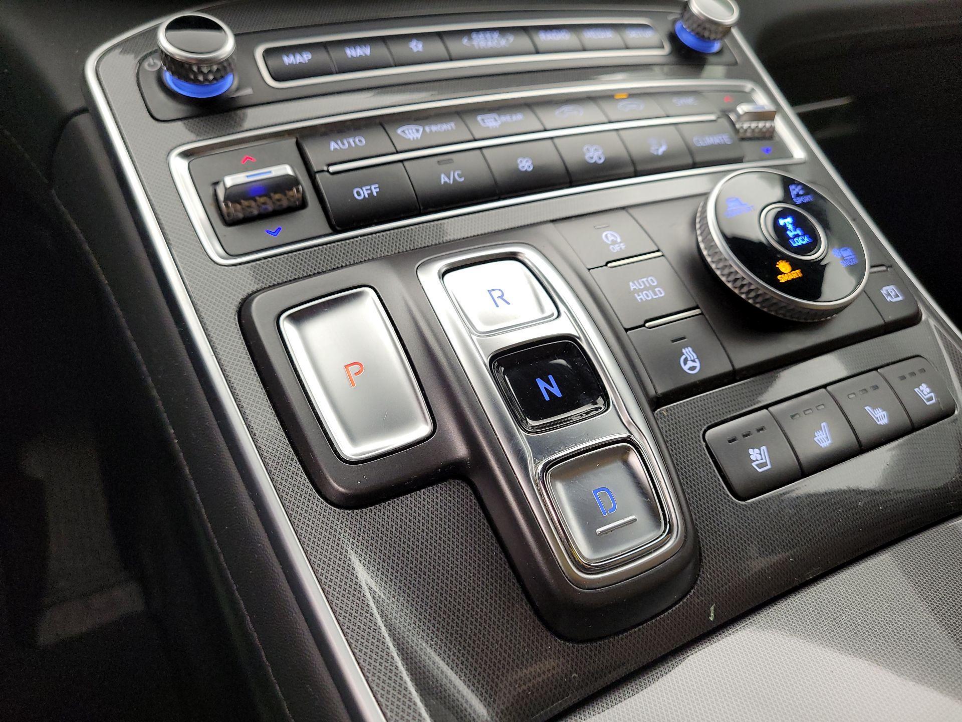 Thumbnail: 2021 Hyundai Santa Fe - 18