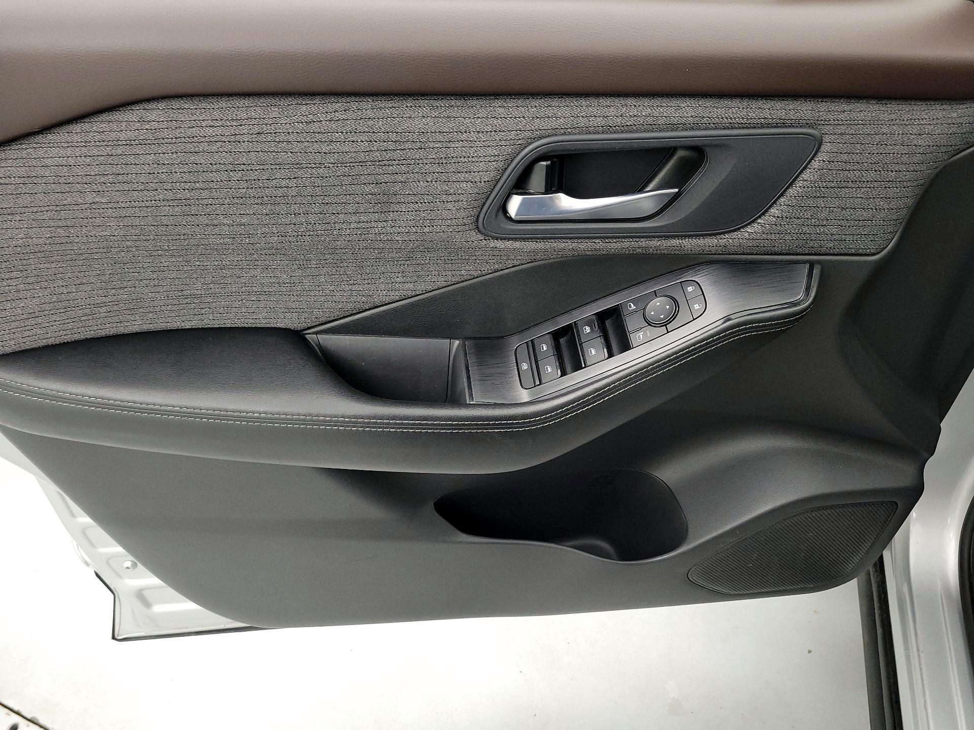 Thumbnail: 2021 Nissan Rogue - 12