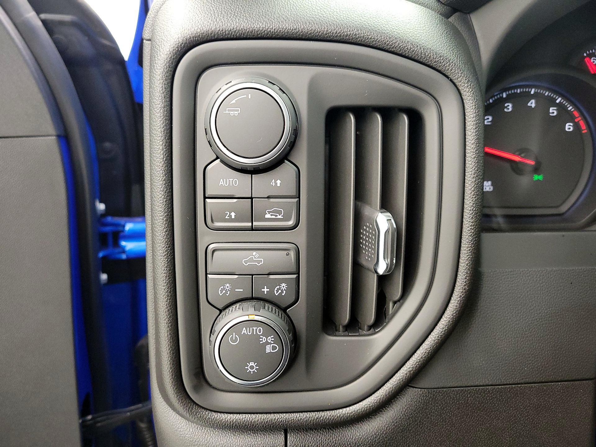 Thumbnail: 2026 Chevrolet Silverado 1500 - 13