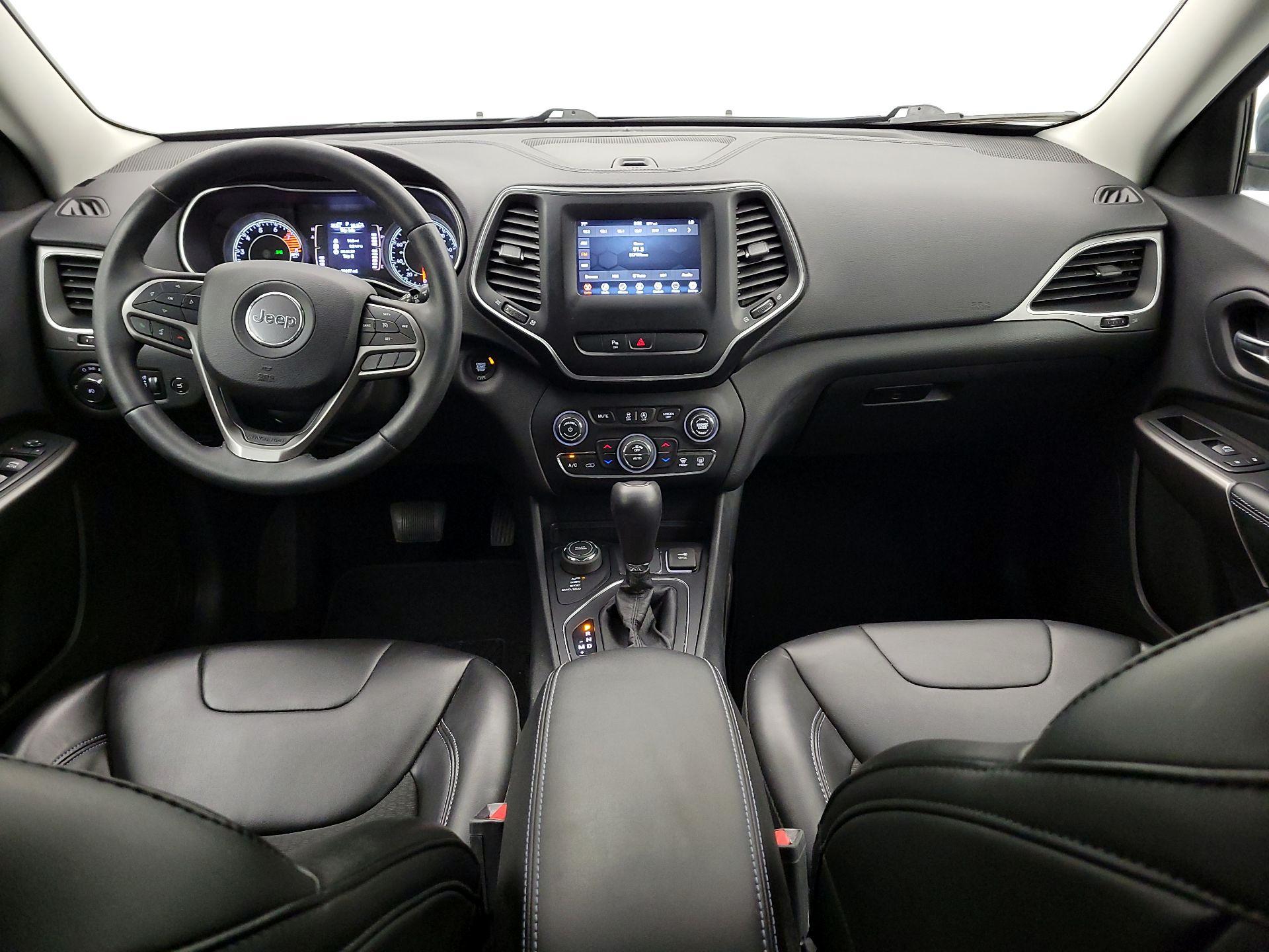 Thumbnail: 2019 Jeep Cherokee - 9