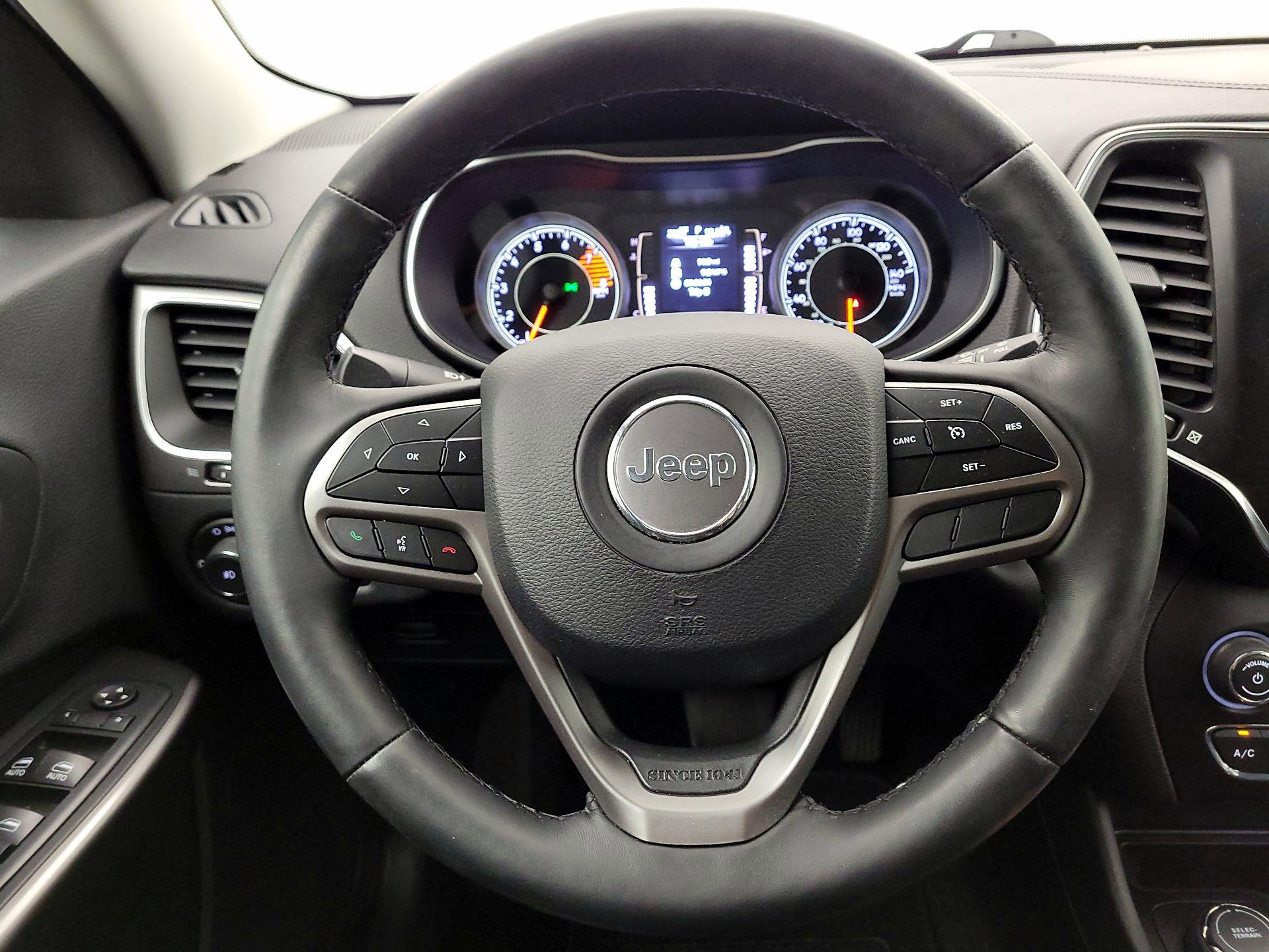 Thumbnail: 2019 Jeep Cherokee - 10