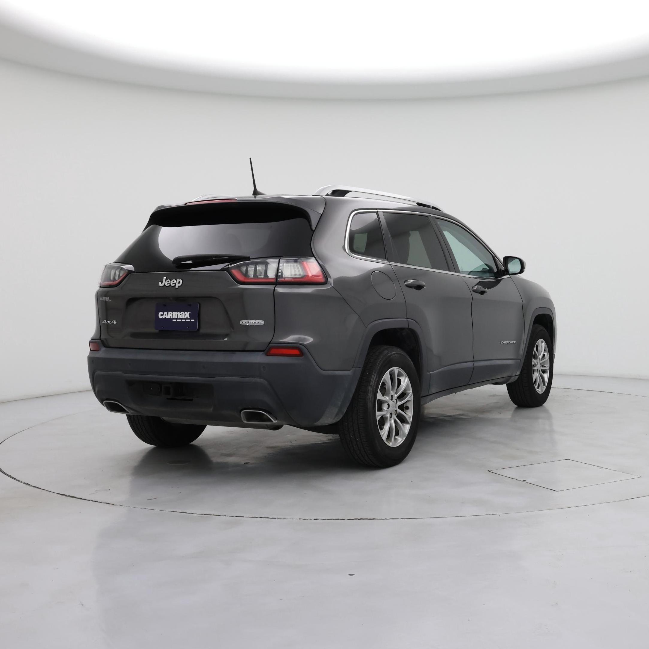 Thumbnail: 2019 Jeep Cherokee - 8