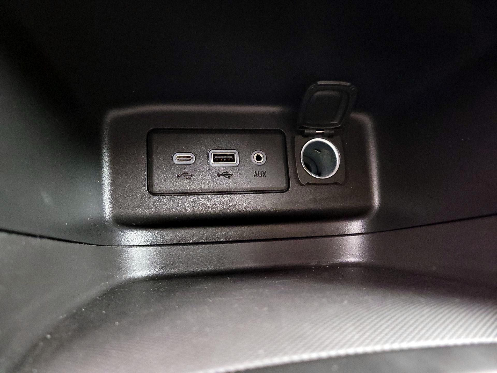 Thumbnail: 2022 Chevrolet Equinox - 18