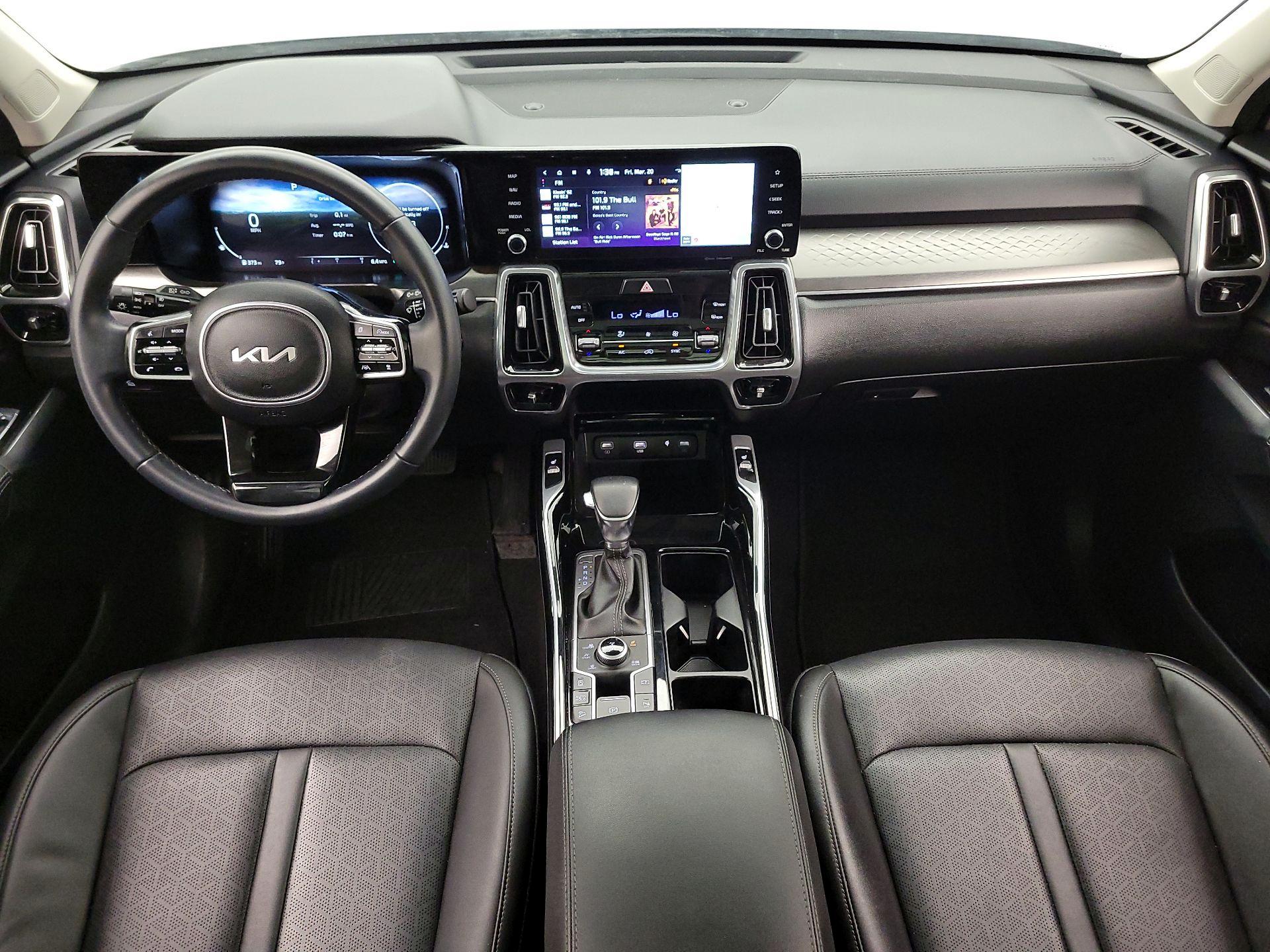 Thumbnail: 2023 Kia Sorento - 9