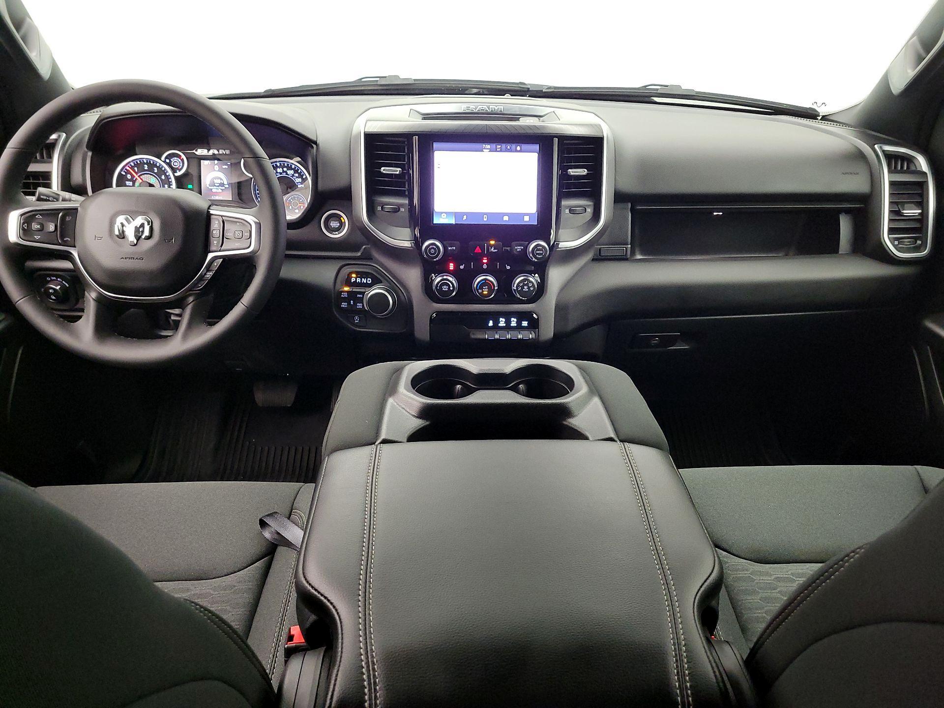 Thumbnail: 2025 RAM 1500 - 9