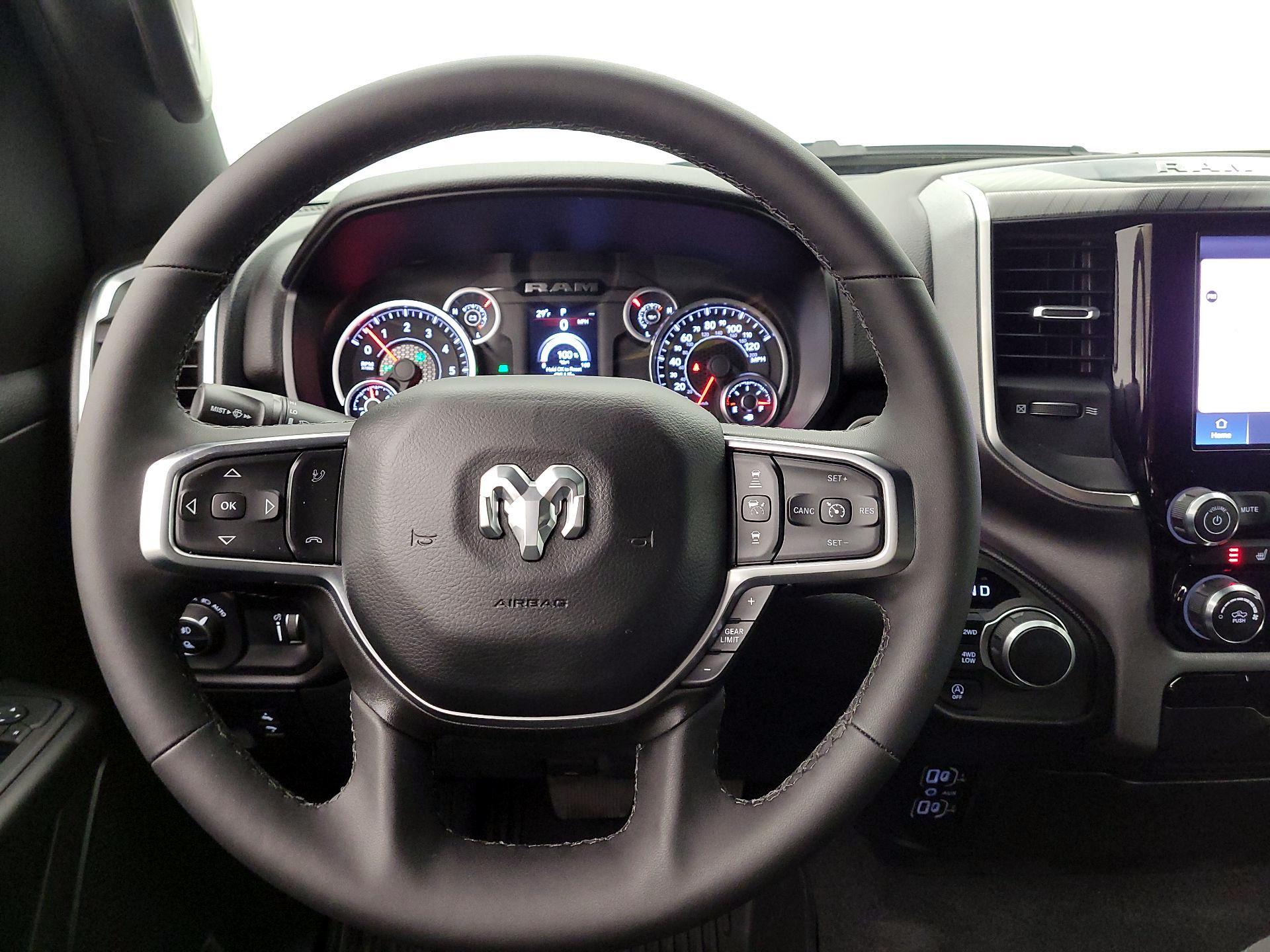 Thumbnail: 2025 RAM 1500 - 10