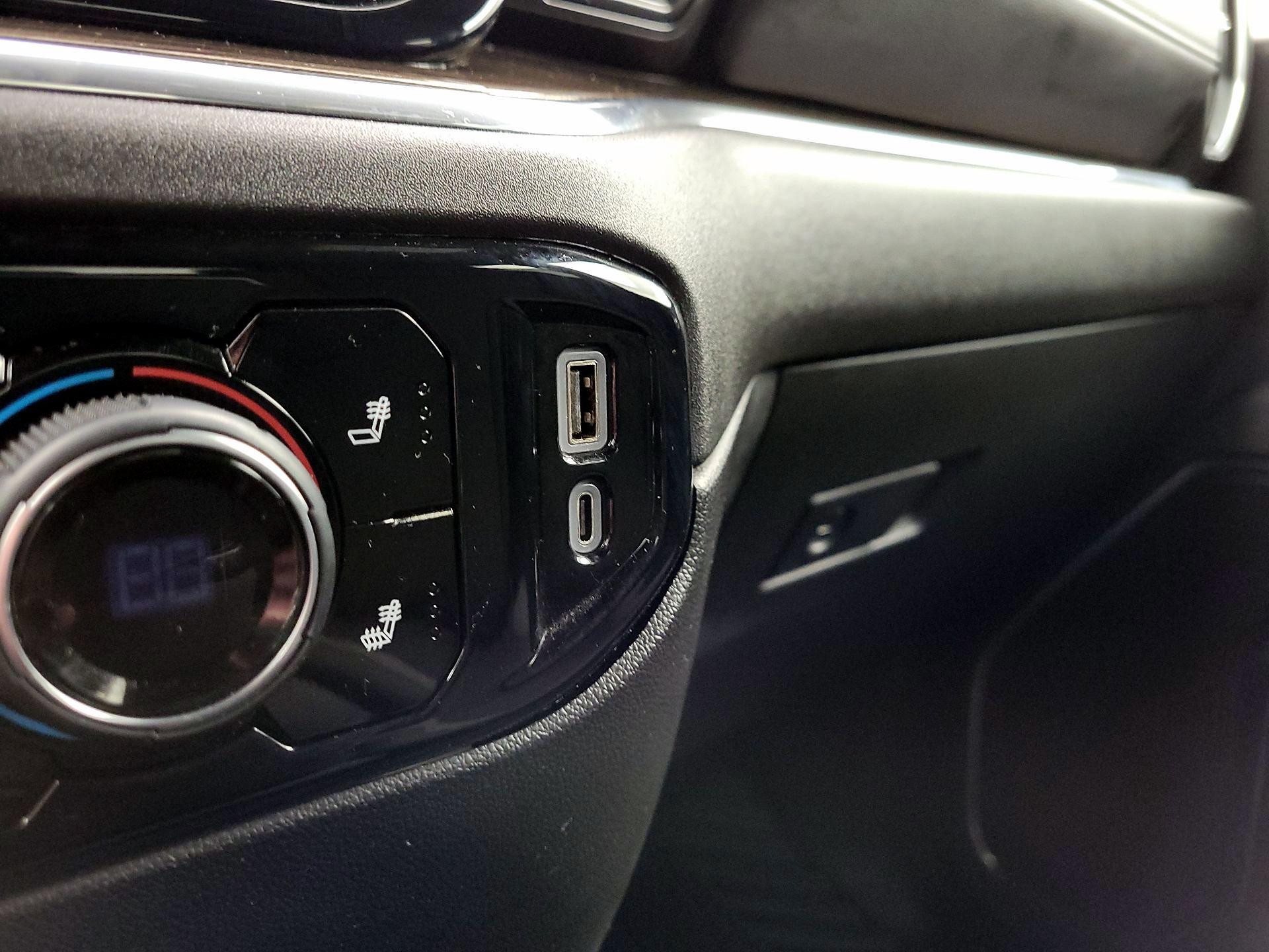 Thumbnail: 2024 Chevrolet Silverado 1500 - 18