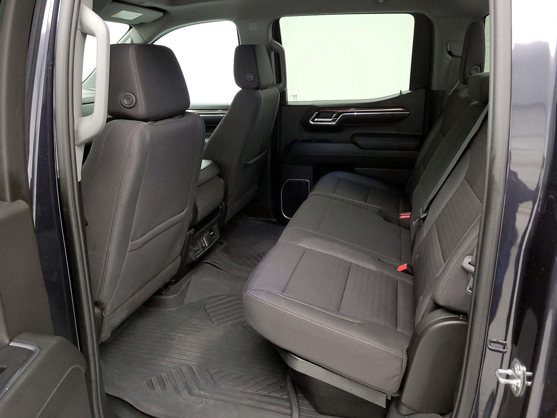 Thumbnail: 2024 Chevrolet Silverado 1500 - 19