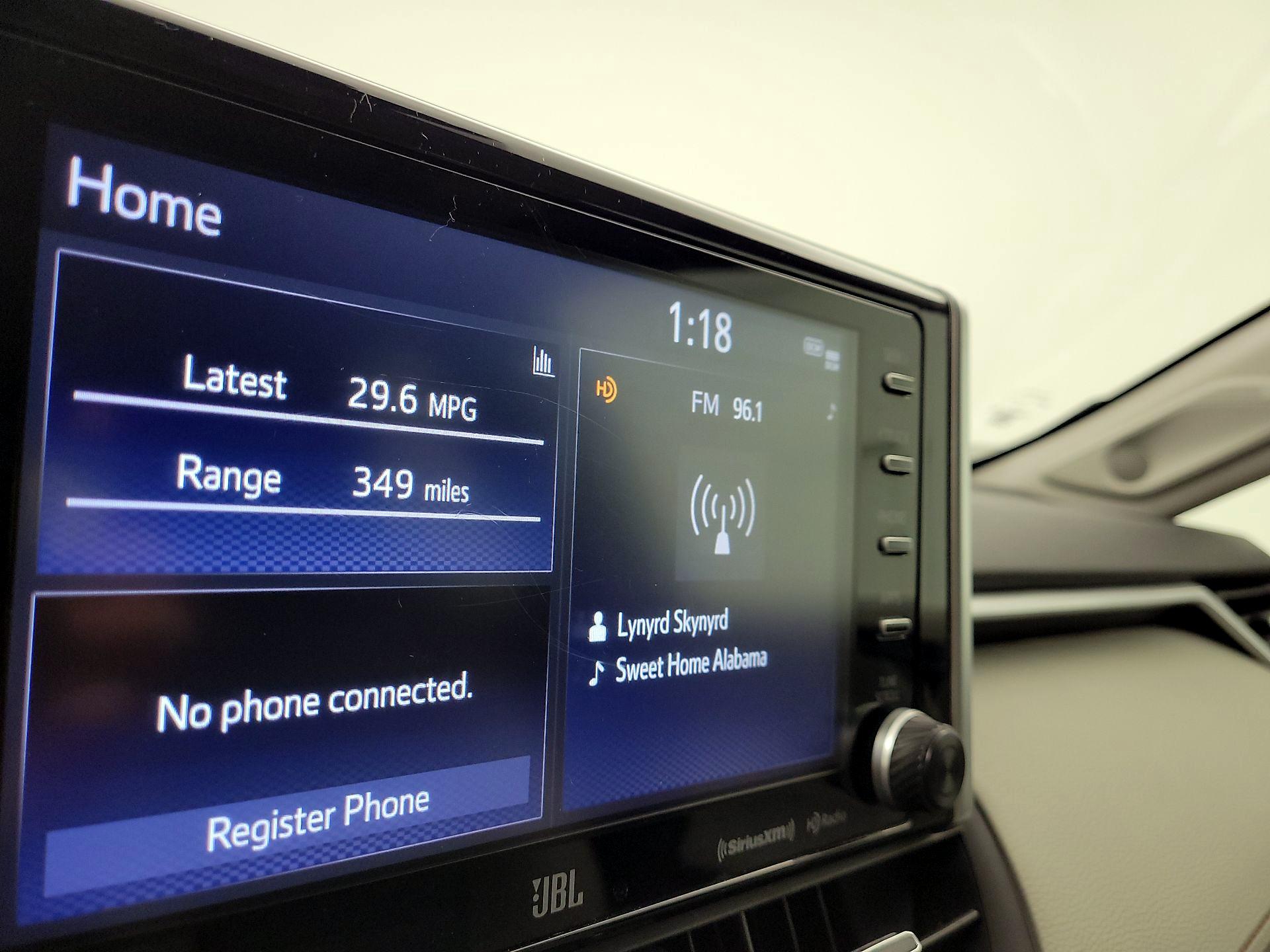 Thumbnail: 2021 Toyota RAV4 - 15