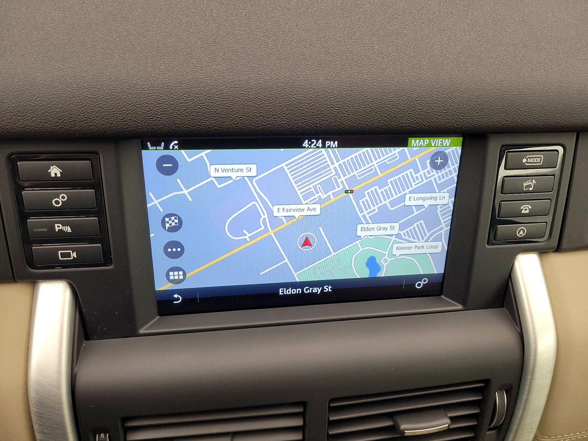 Thumbnail: 2019 Land Rover Discovery Sport - 14