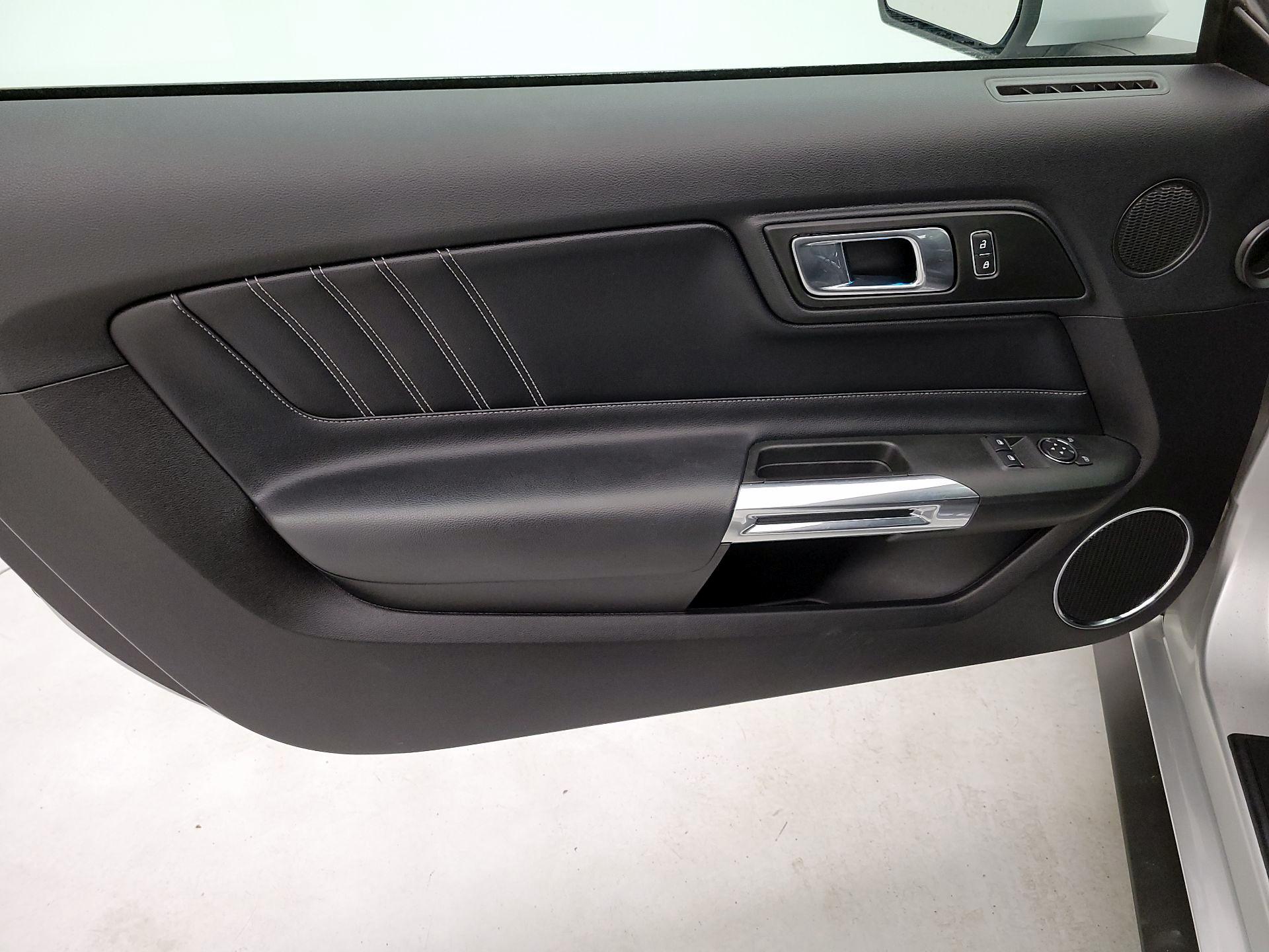 Thumbnail: 2019 Ford Mustang - 12