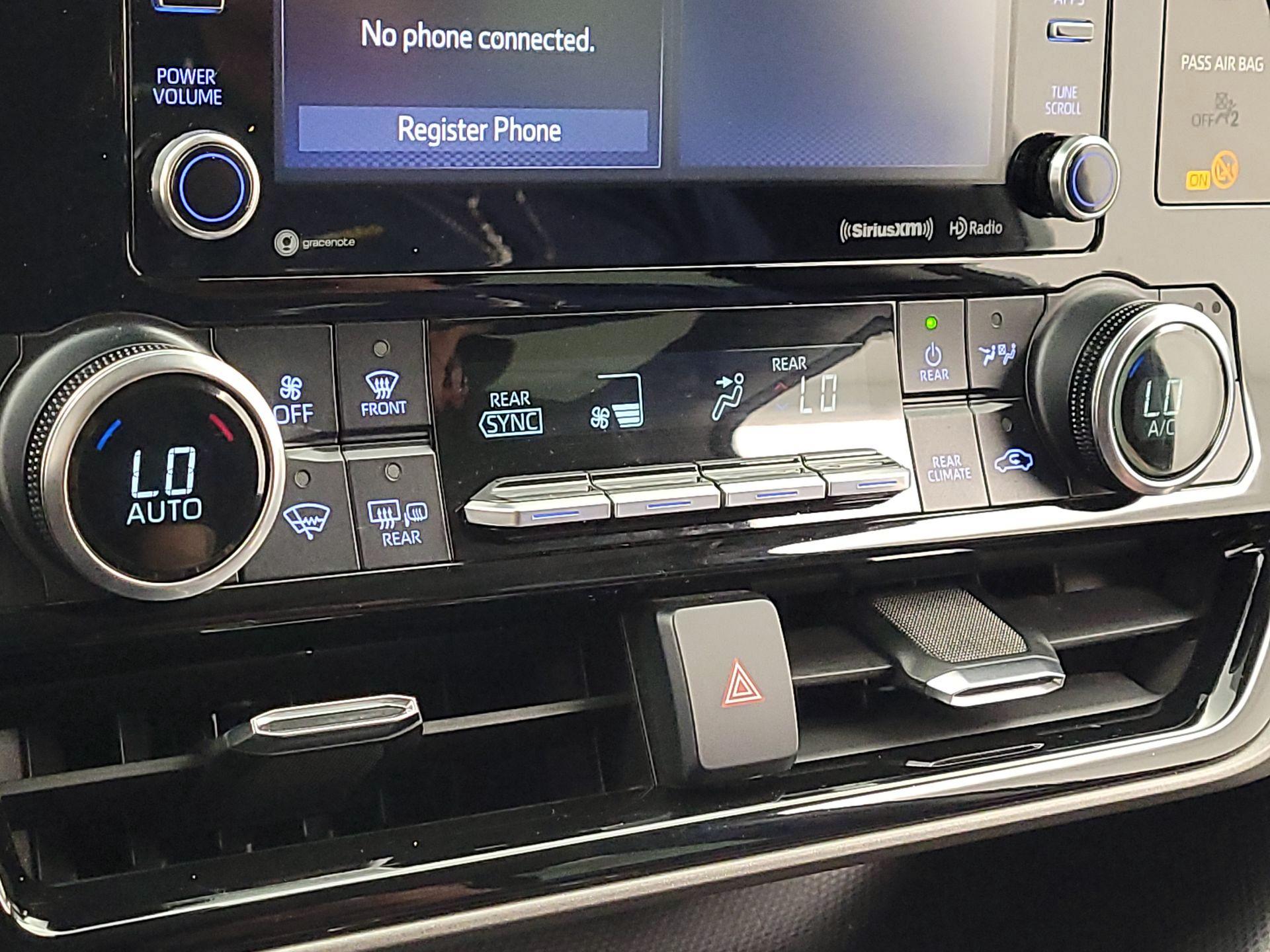 Thumbnail: 2020 Toyota Highlander - 16