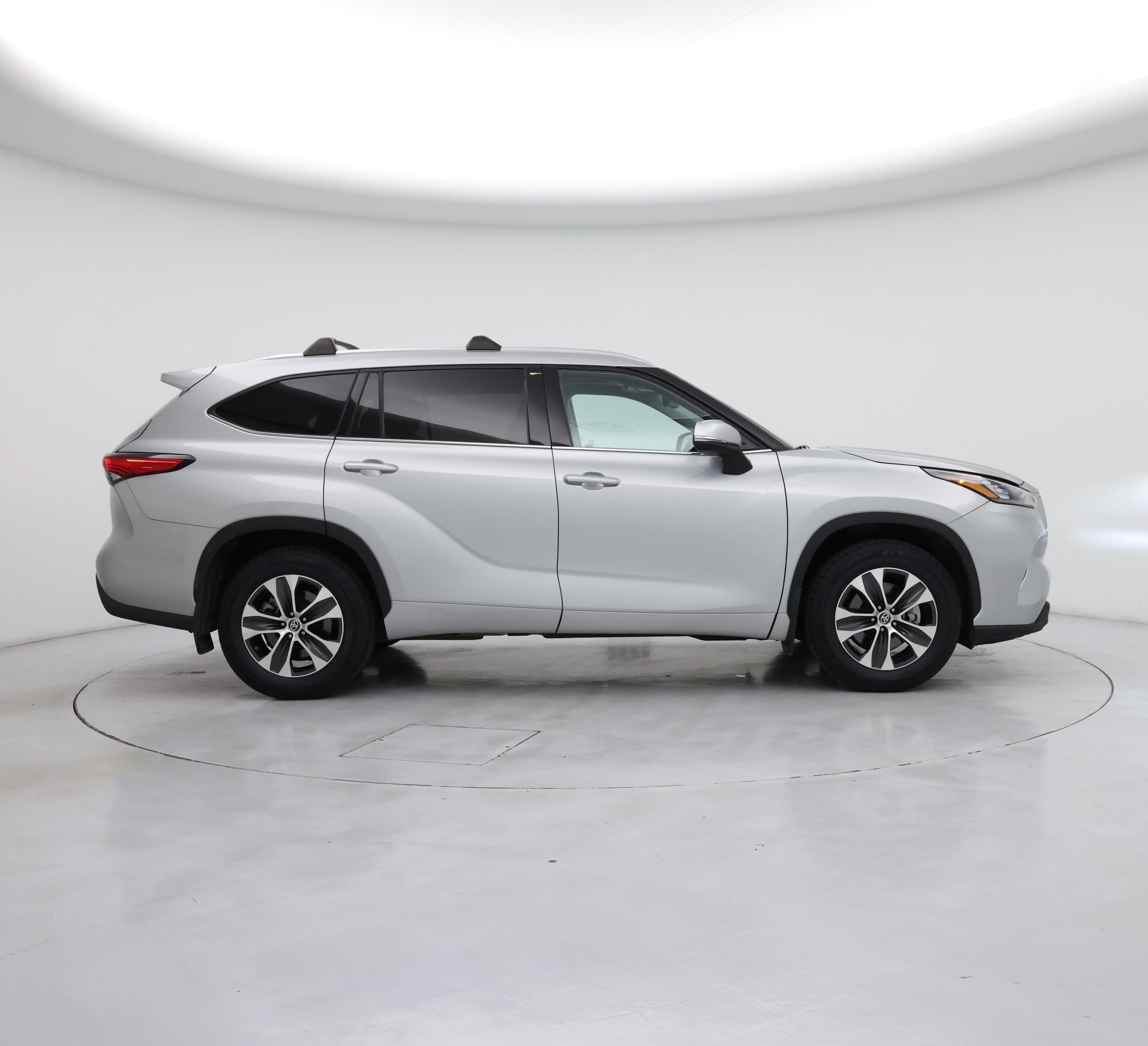 Thumbnail: 2020 Toyota Highlander - 7