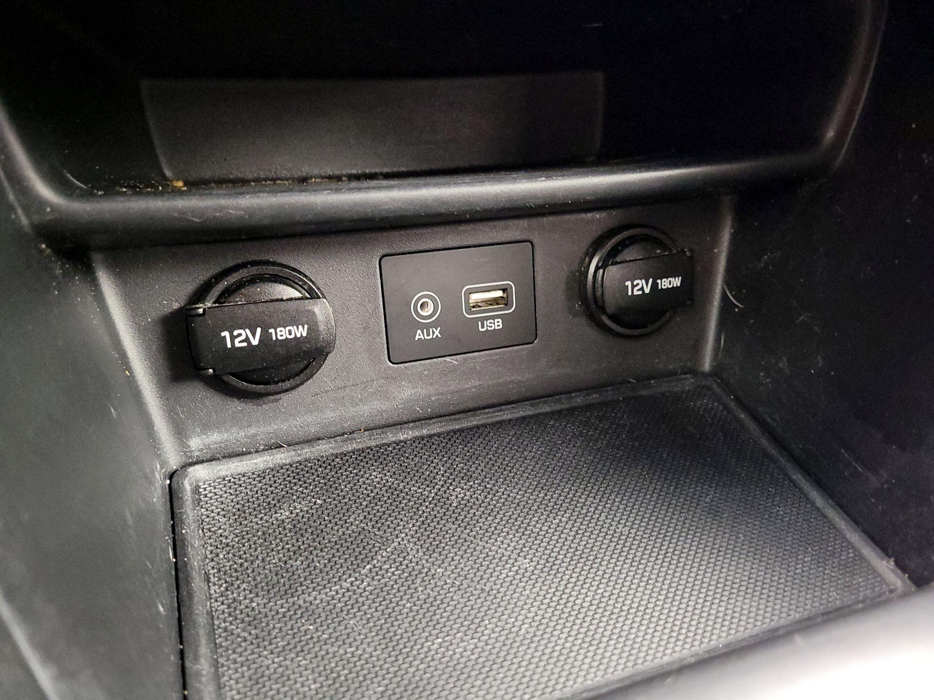 Thumbnail: 2018 Hyundai Kona - 18