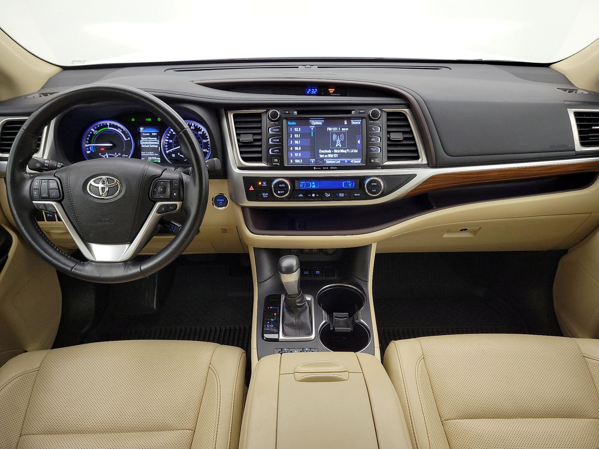 Thumbnail: 2017 Toyota Highlander - 9