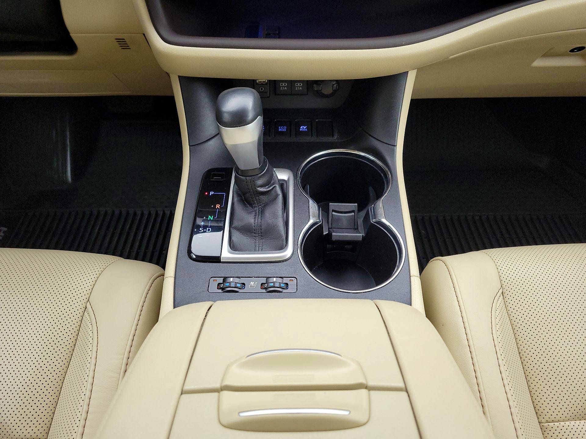 Thumbnail: 2017 Toyota Highlander - 18