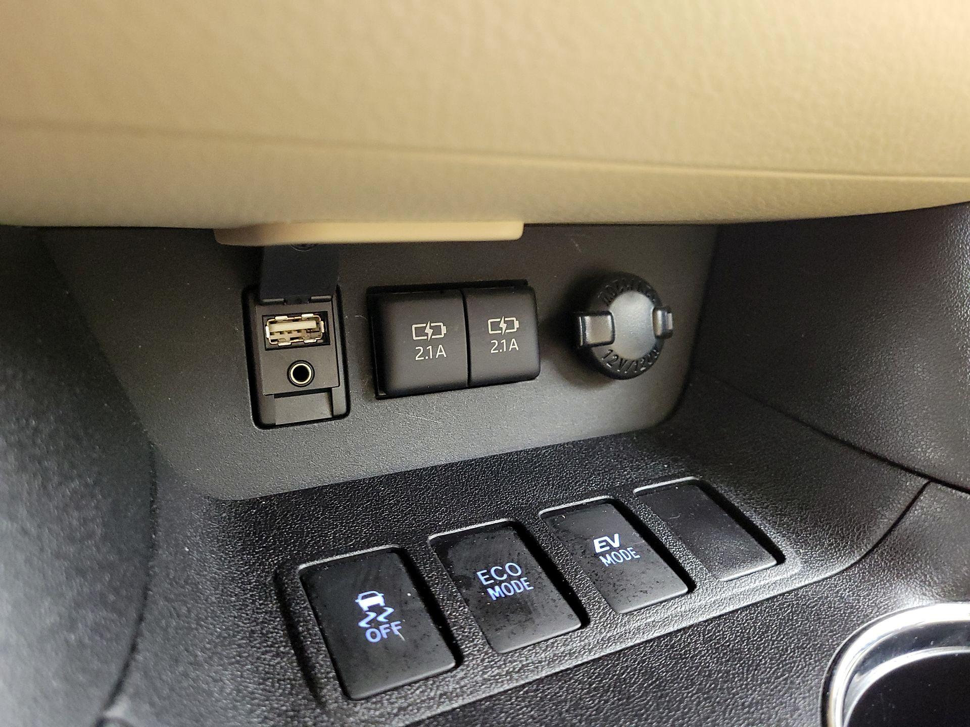 Thumbnail: 2017 Toyota Highlander - 19