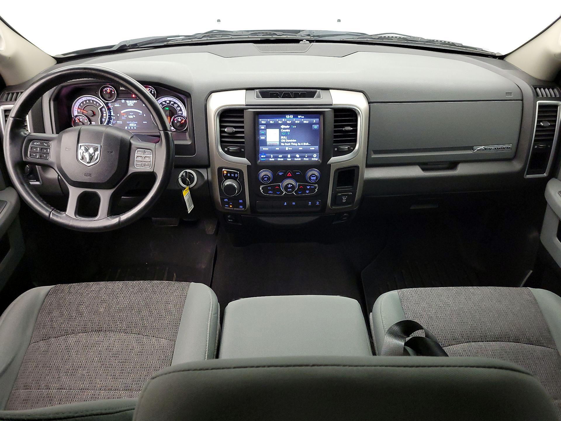 Thumbnail: 2019 RAM 1500 Classic - 9
