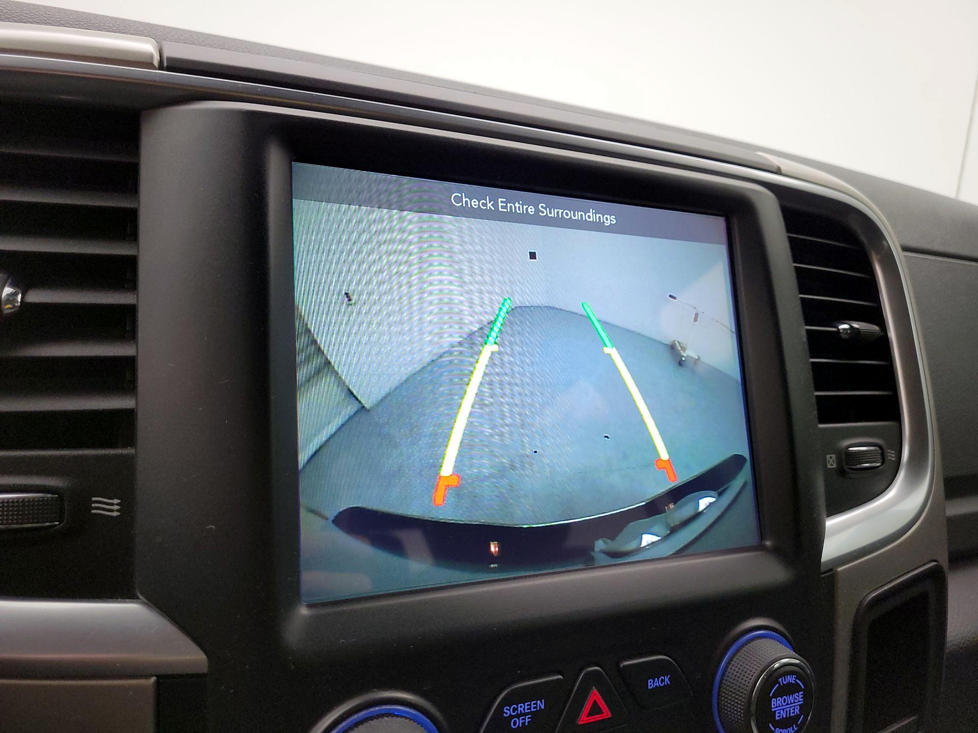 Thumbnail: 2019 RAM 1500 Classic - 14