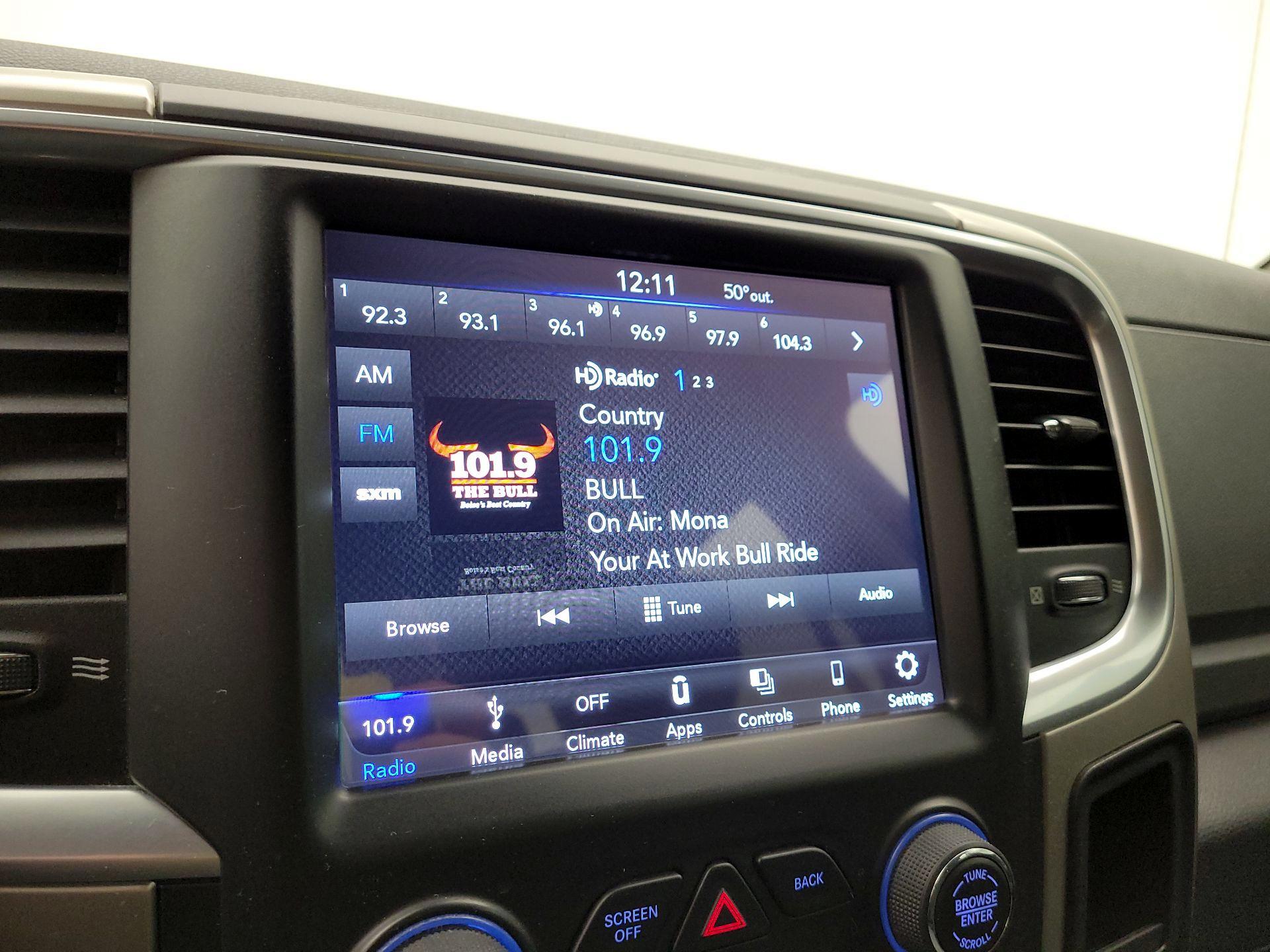 Thumbnail: 2019 RAM 1500 Classic - 15