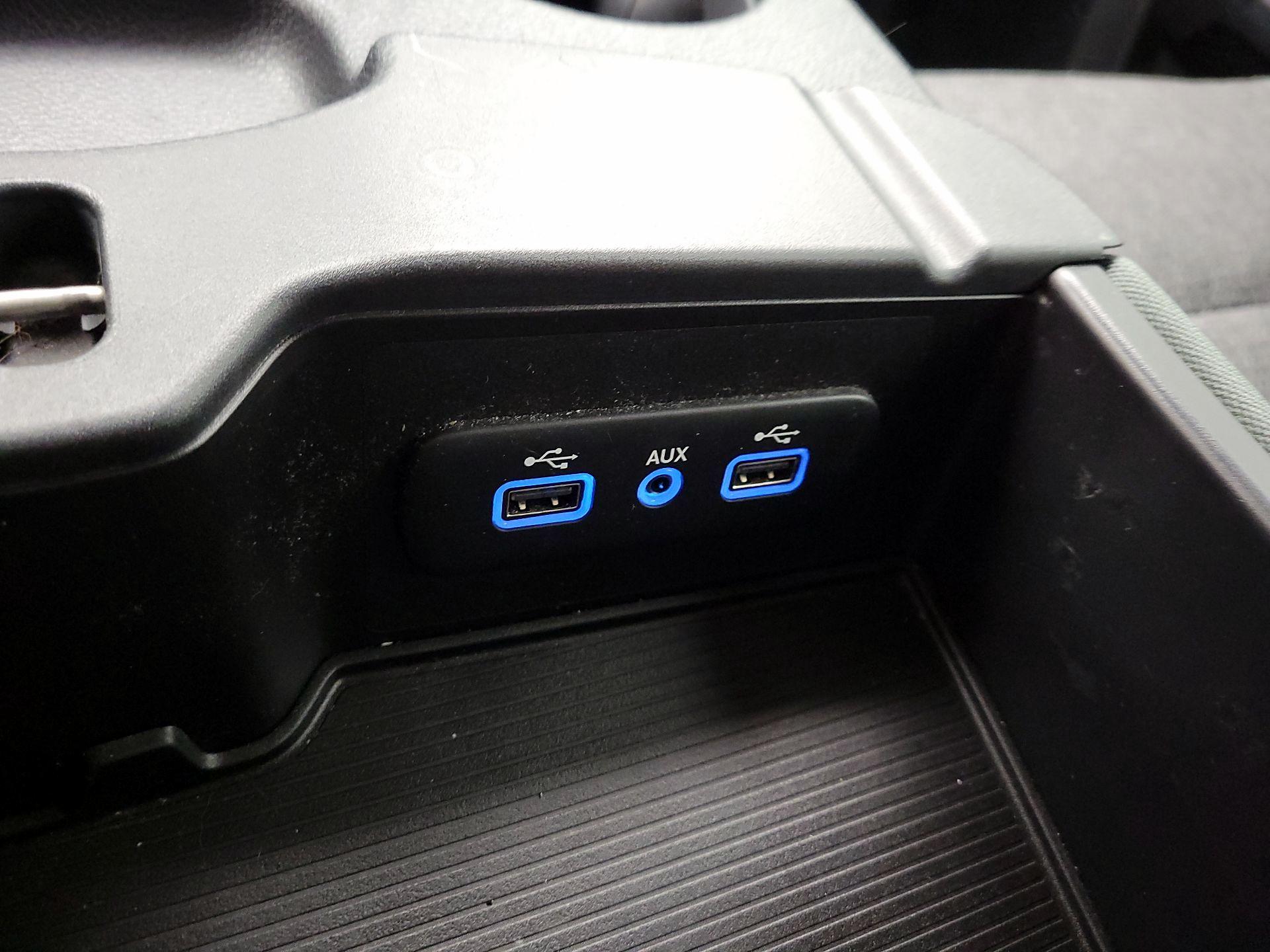 Thumbnail: 2019 RAM 1500 Classic - 18