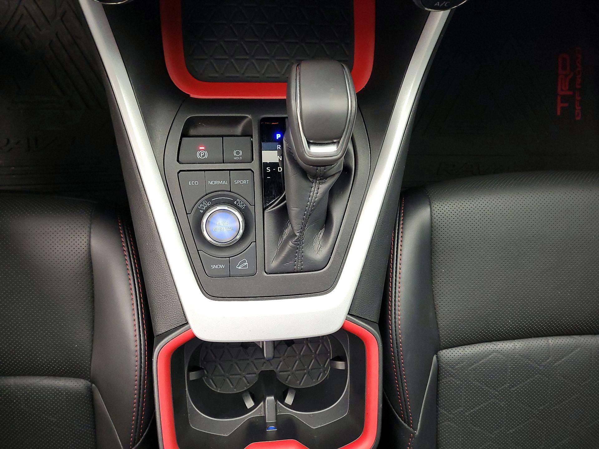 Thumbnail: 2024 Toyota RAV4 - 17