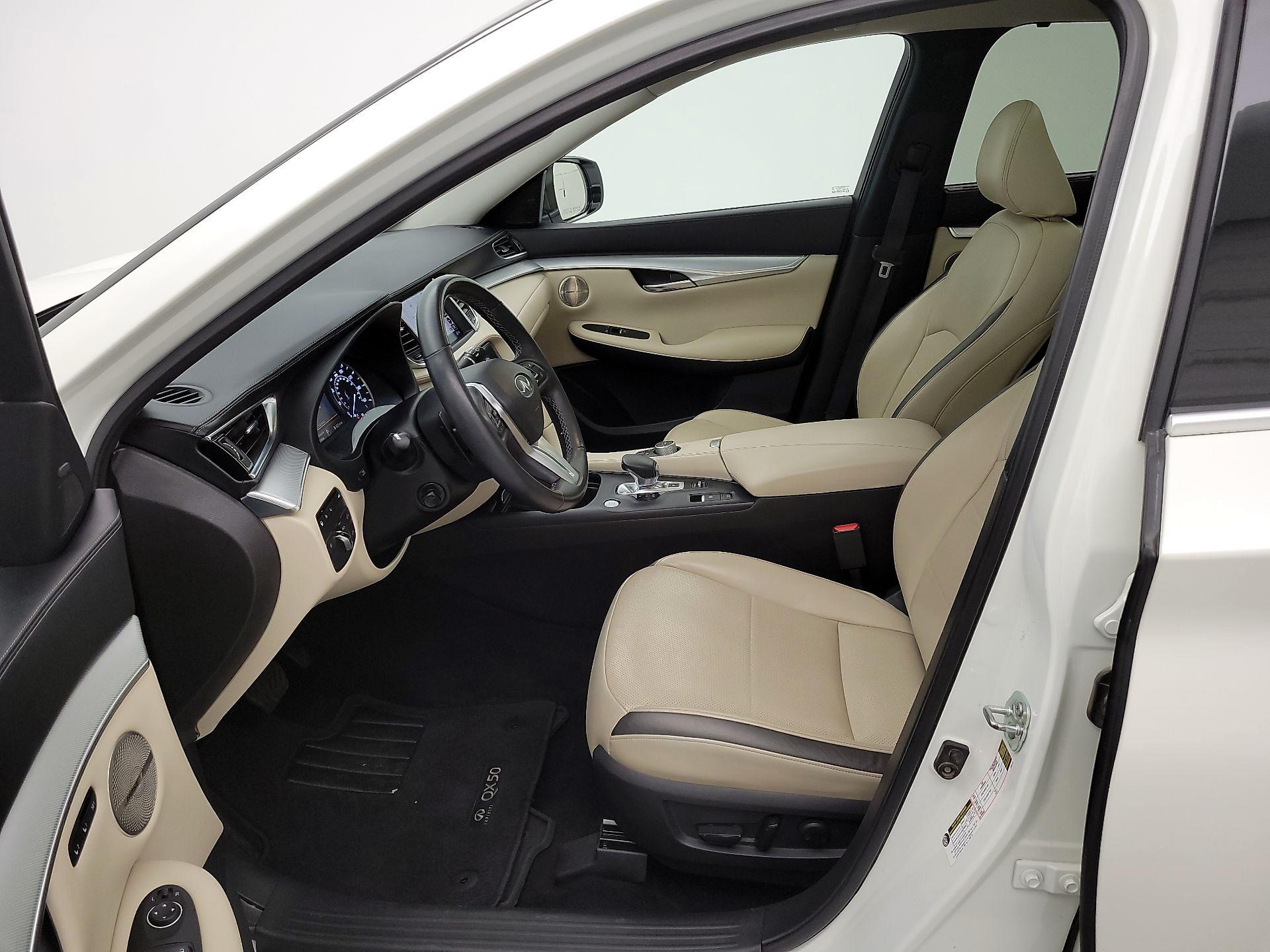 Thumbnail: 2021 INFINITI QX50 - 11