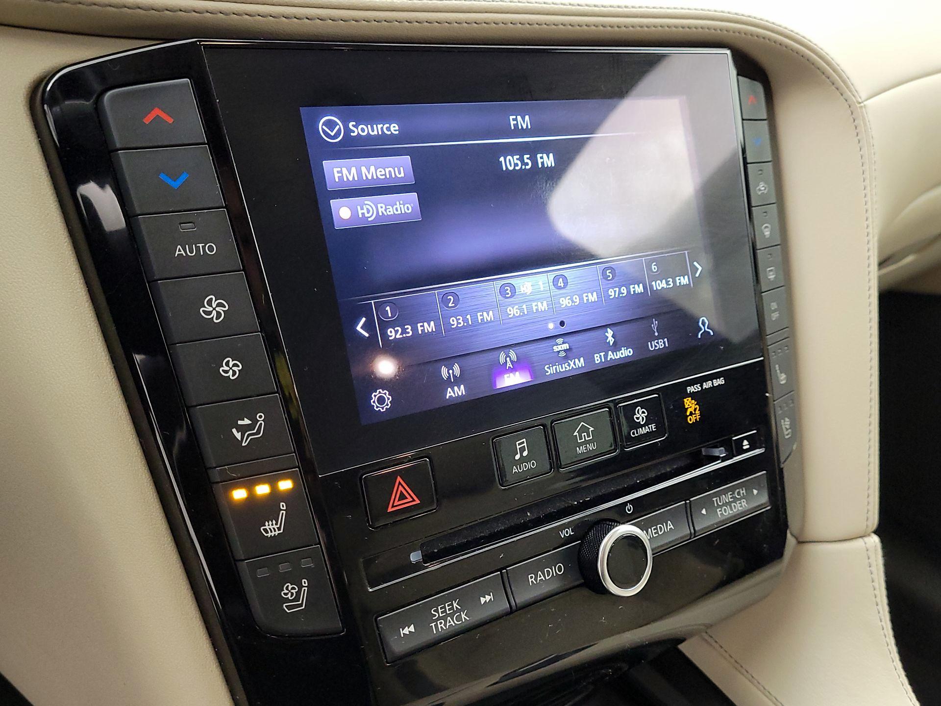 Thumbnail: 2021 INFINITI QX50 - 17