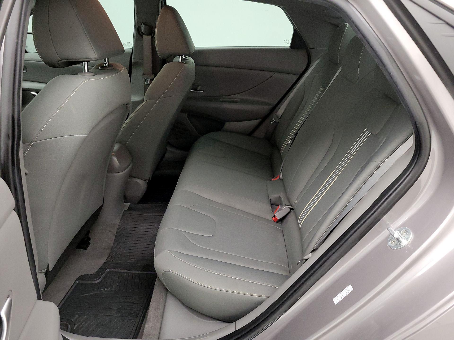 Thumbnail: 2021 Hyundai Elantra - 19