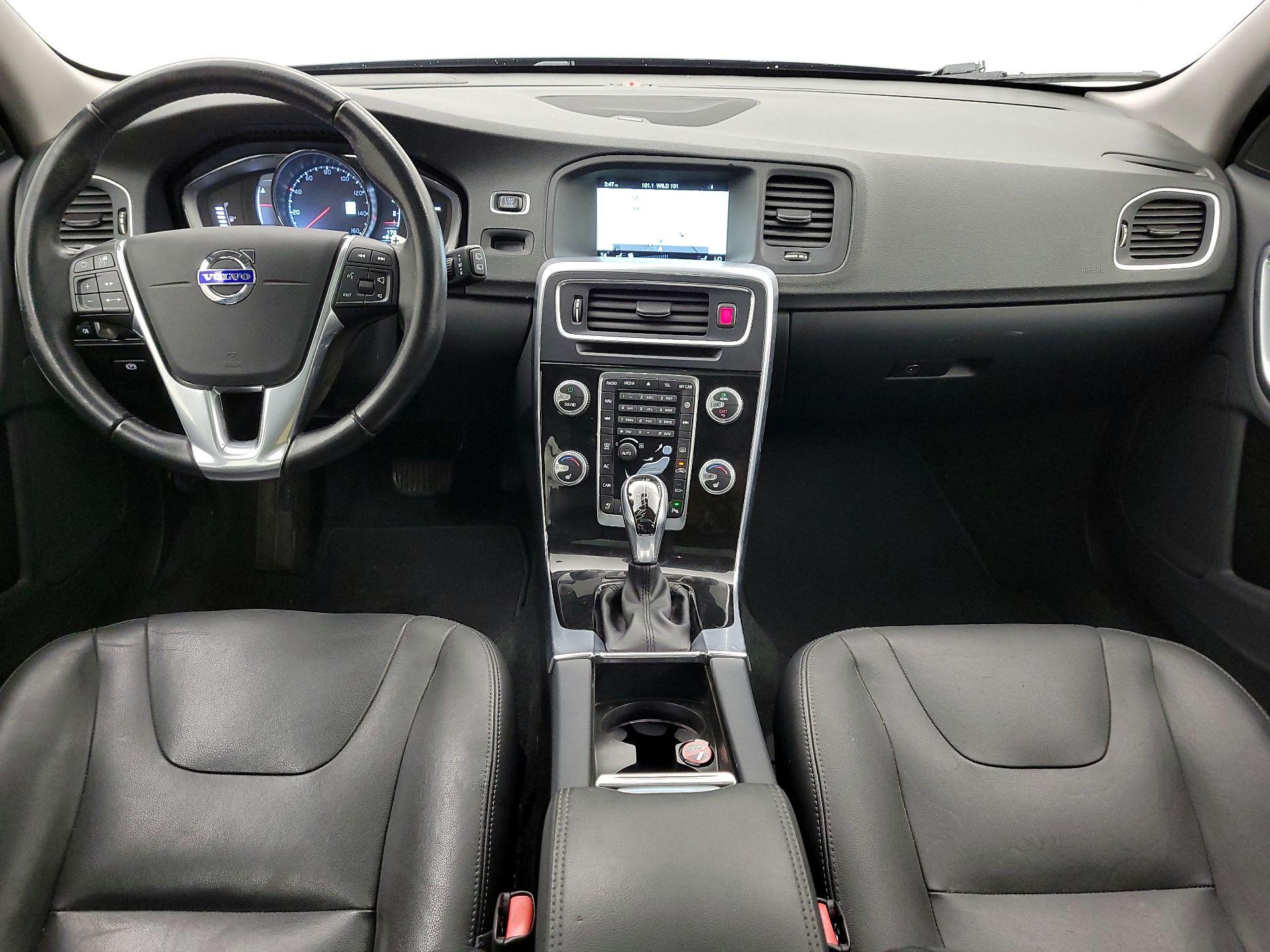 Thumbnail: 2016 Volvo V60 - 9