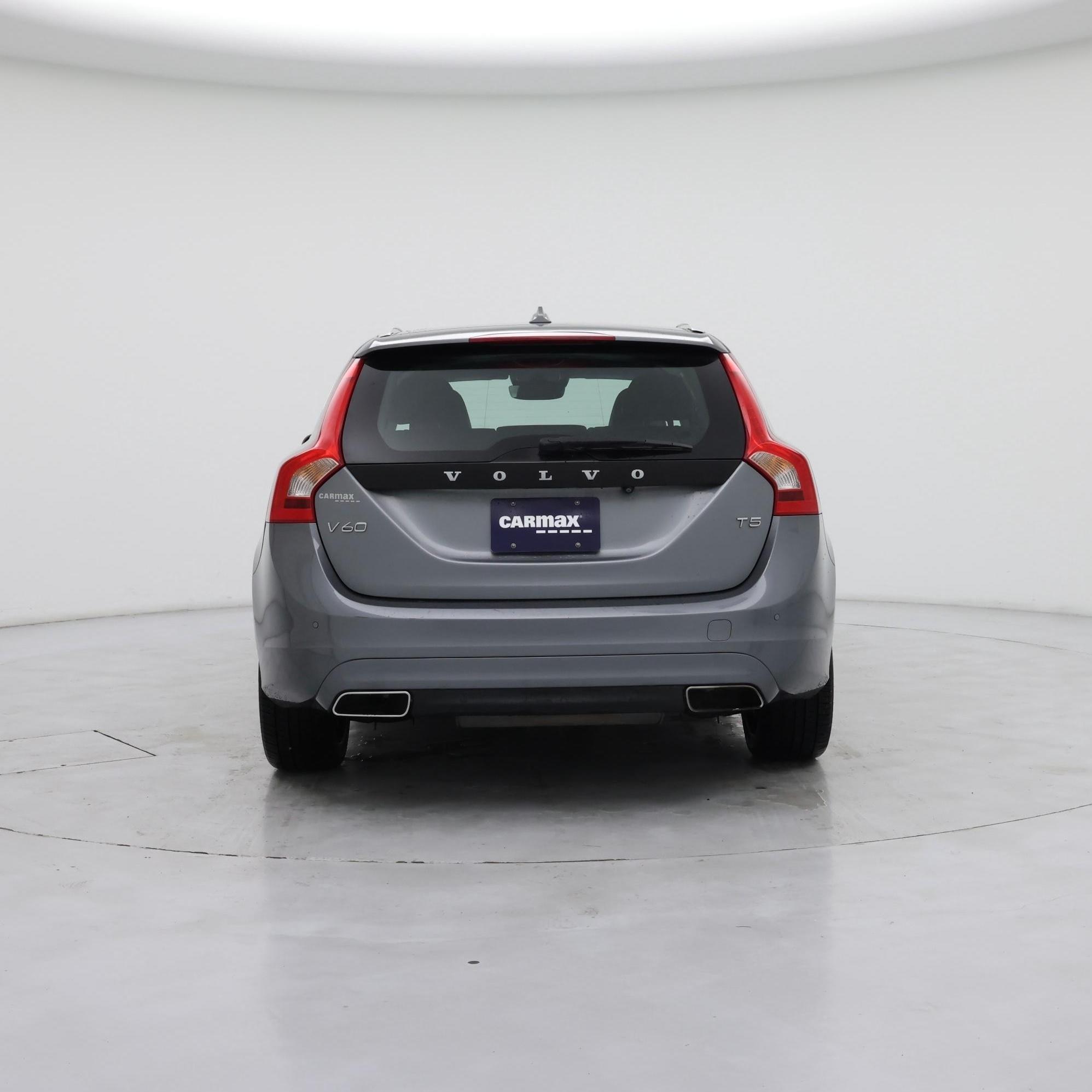 Thumbnail: 2016 Volvo V60 - 6