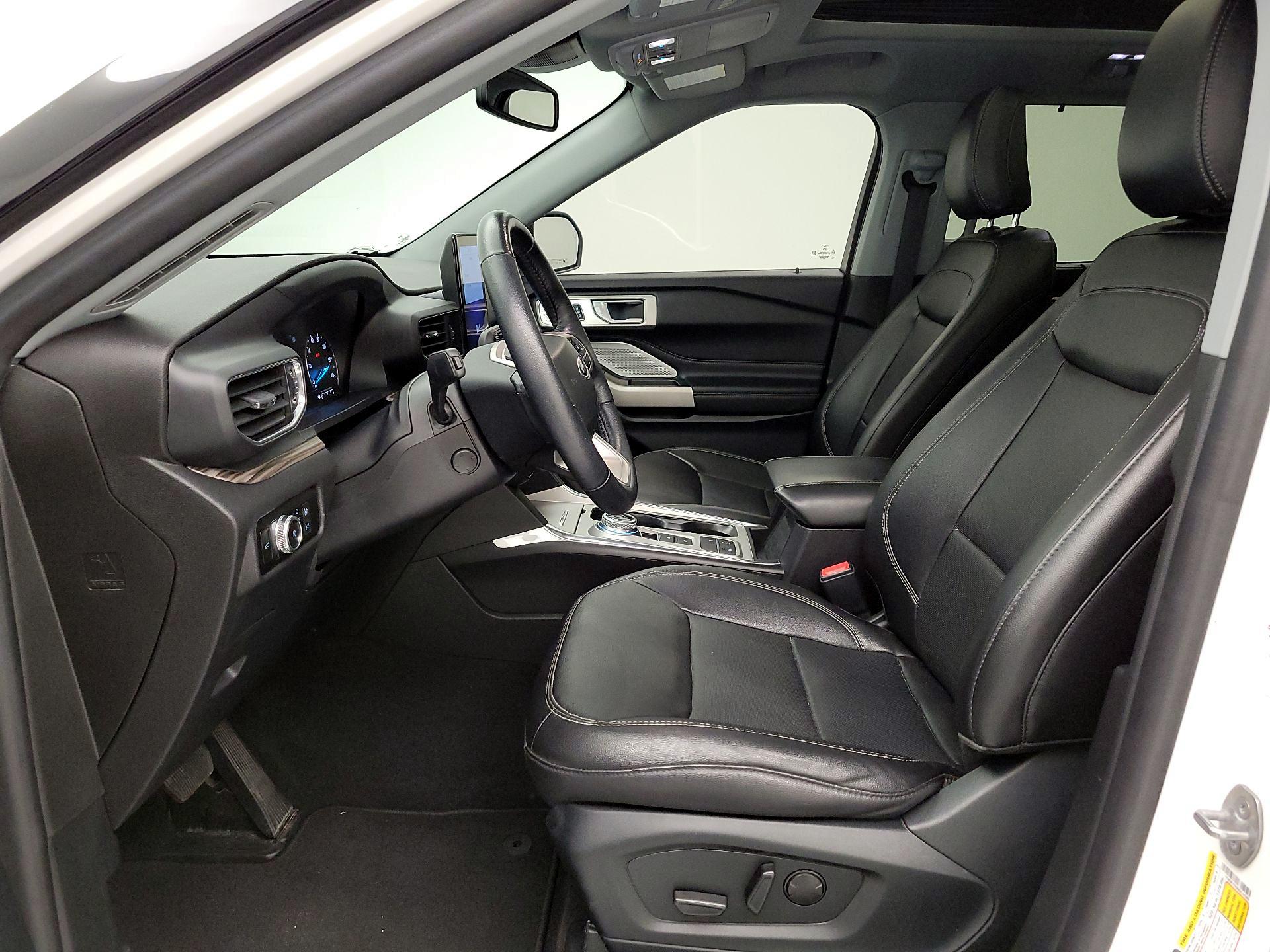 Thumbnail: 2022 Ford Explorer - 11