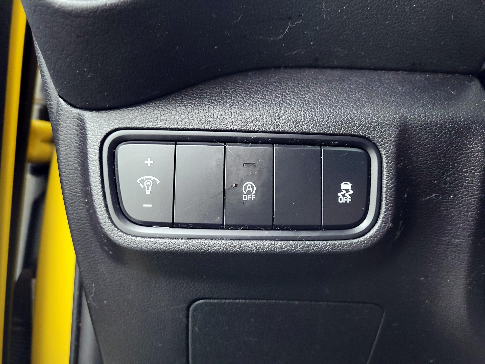 Thumbnail: 2020 Kia Soul - 13