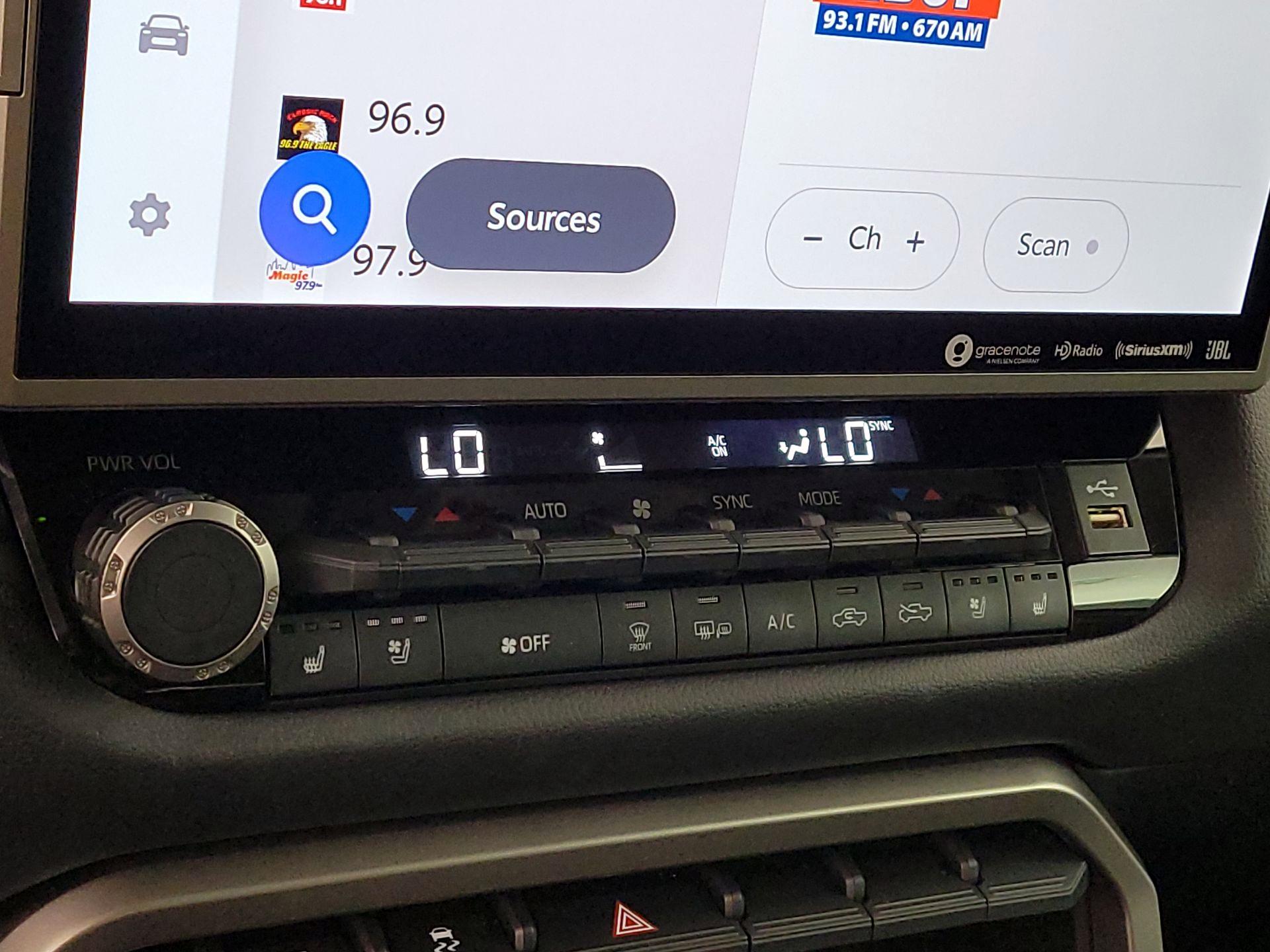 Thumbnail: 2024 Toyota Tundra - 16