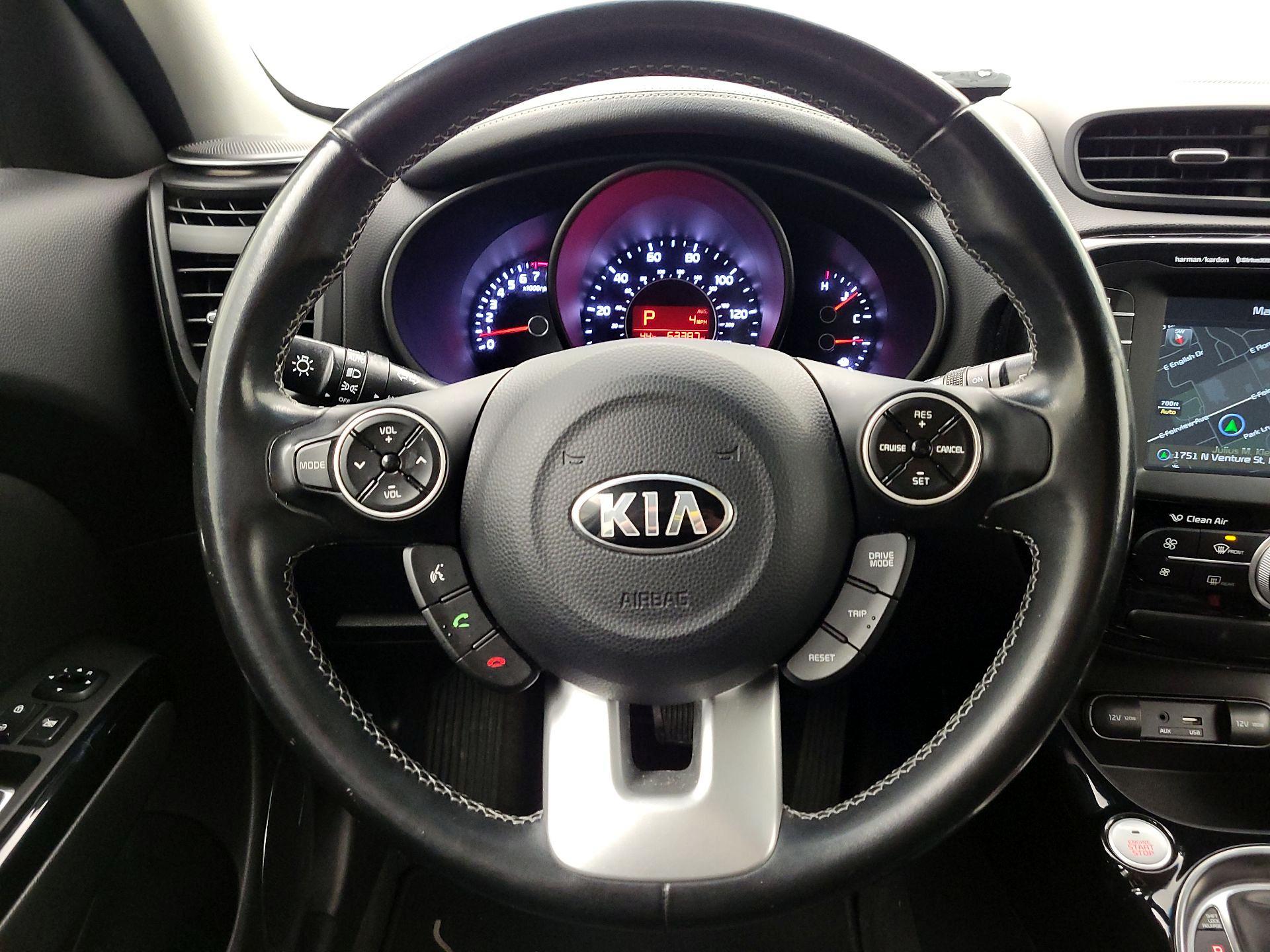 Thumbnail: 2017 Kia Soul - 10