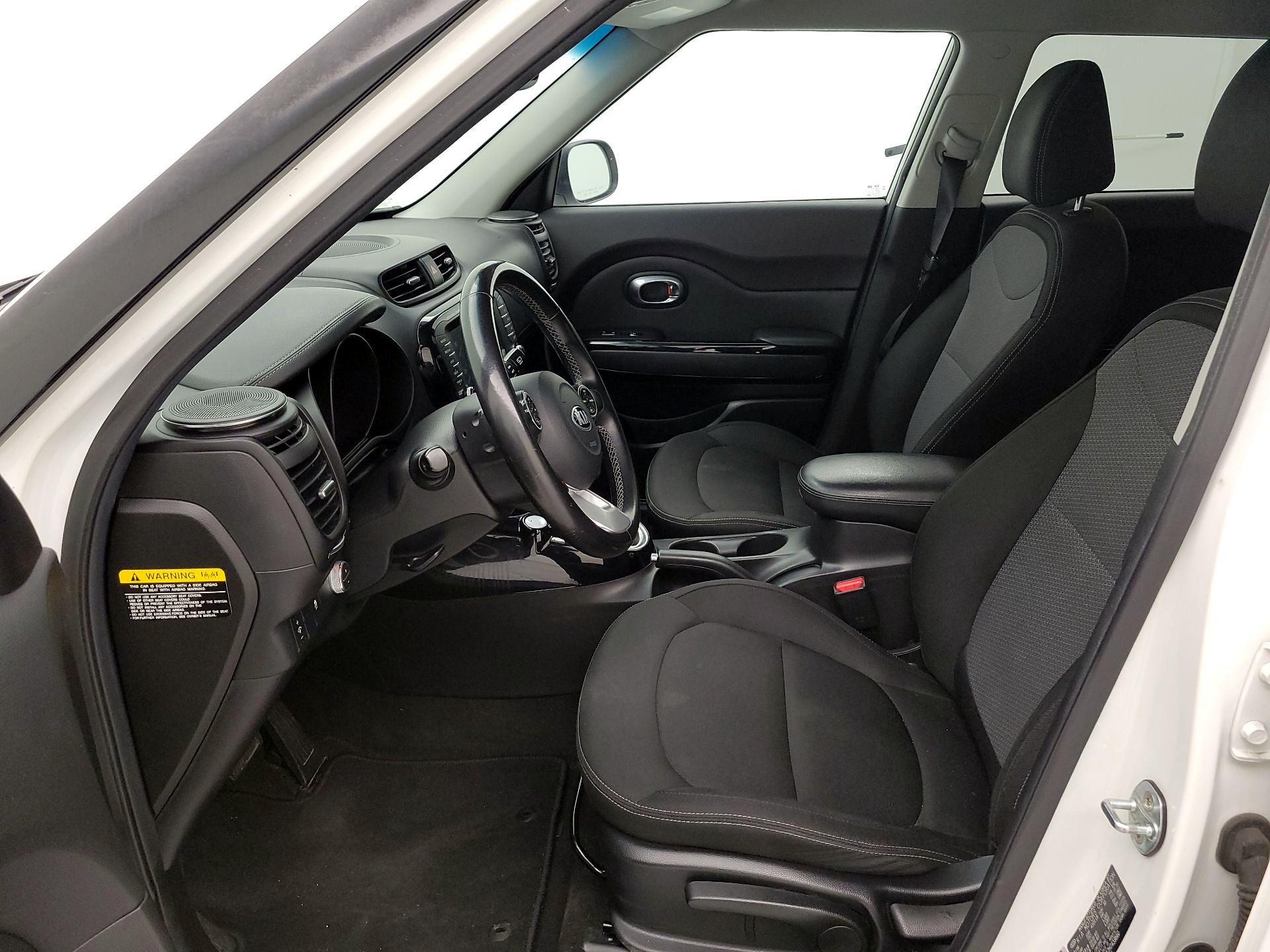 Thumbnail: 2017 Kia Soul - 11