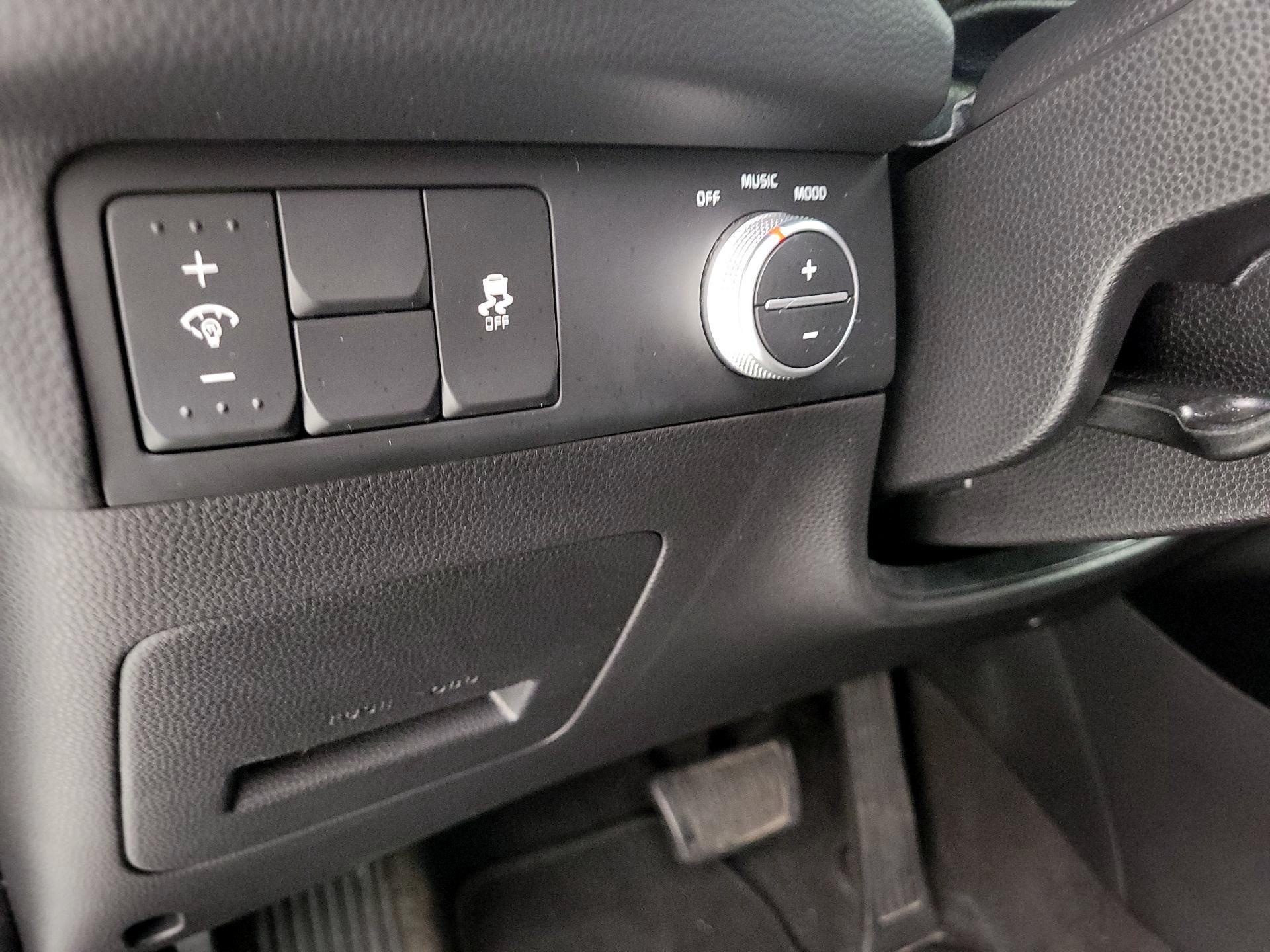 Thumbnail: 2017 Kia Soul - 13